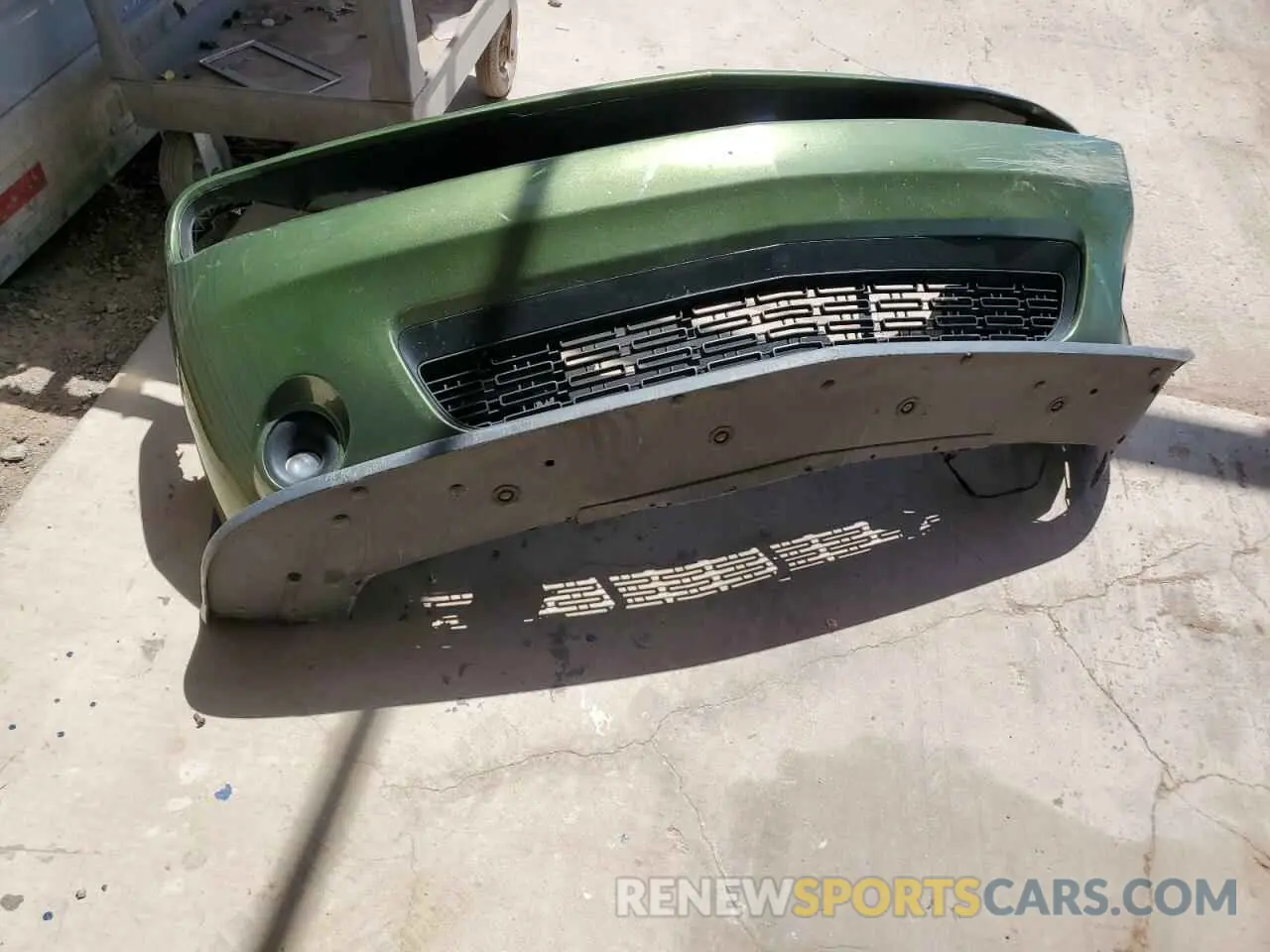12 Photograph of a damaged car 2C3CDZBTXLH236513 DODGE CHALLENGER 2020