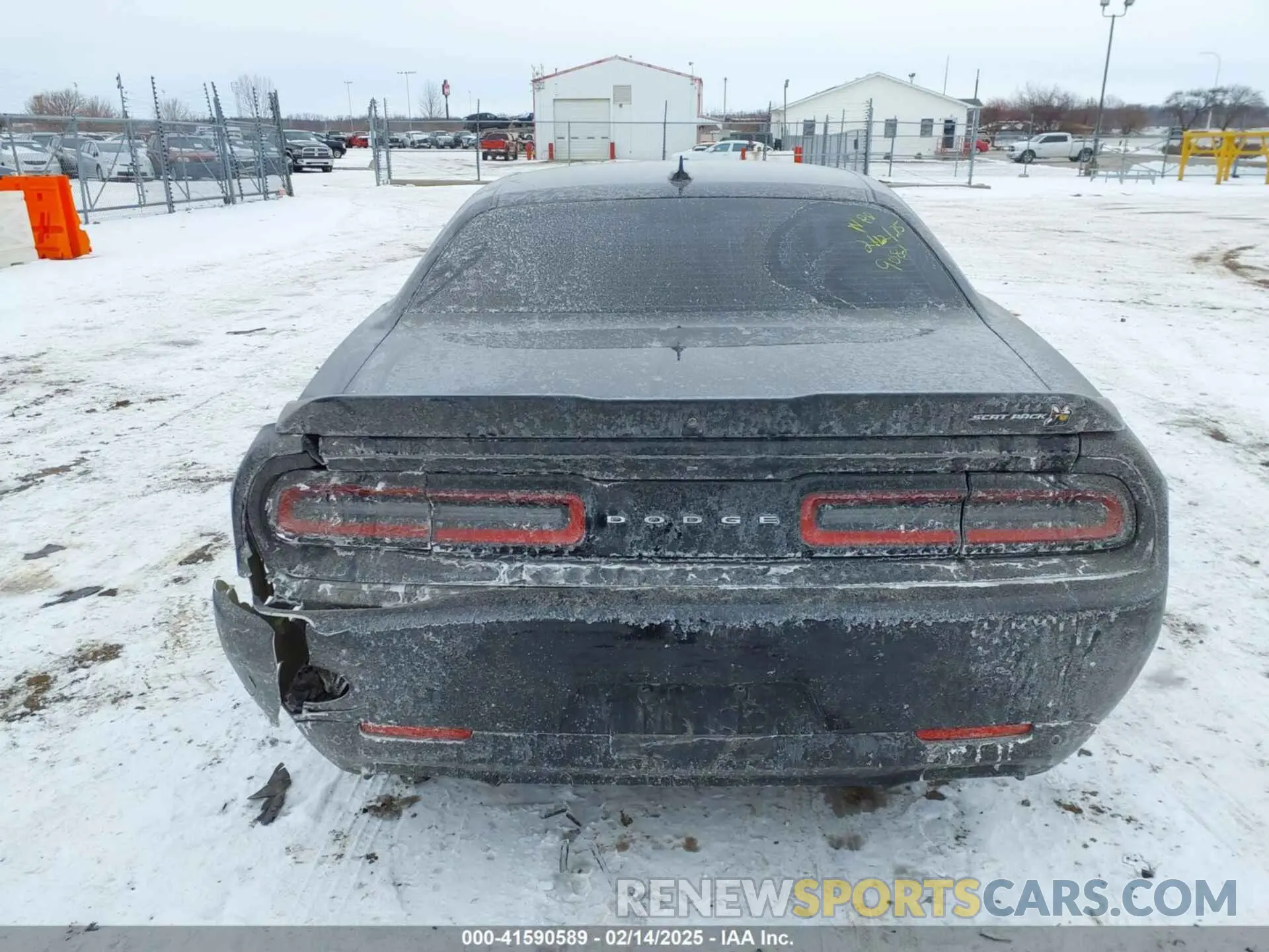 16 Photograph of a damaged car 2C3CDZFJ0LH149082 DODGE CHALLENGER 2020