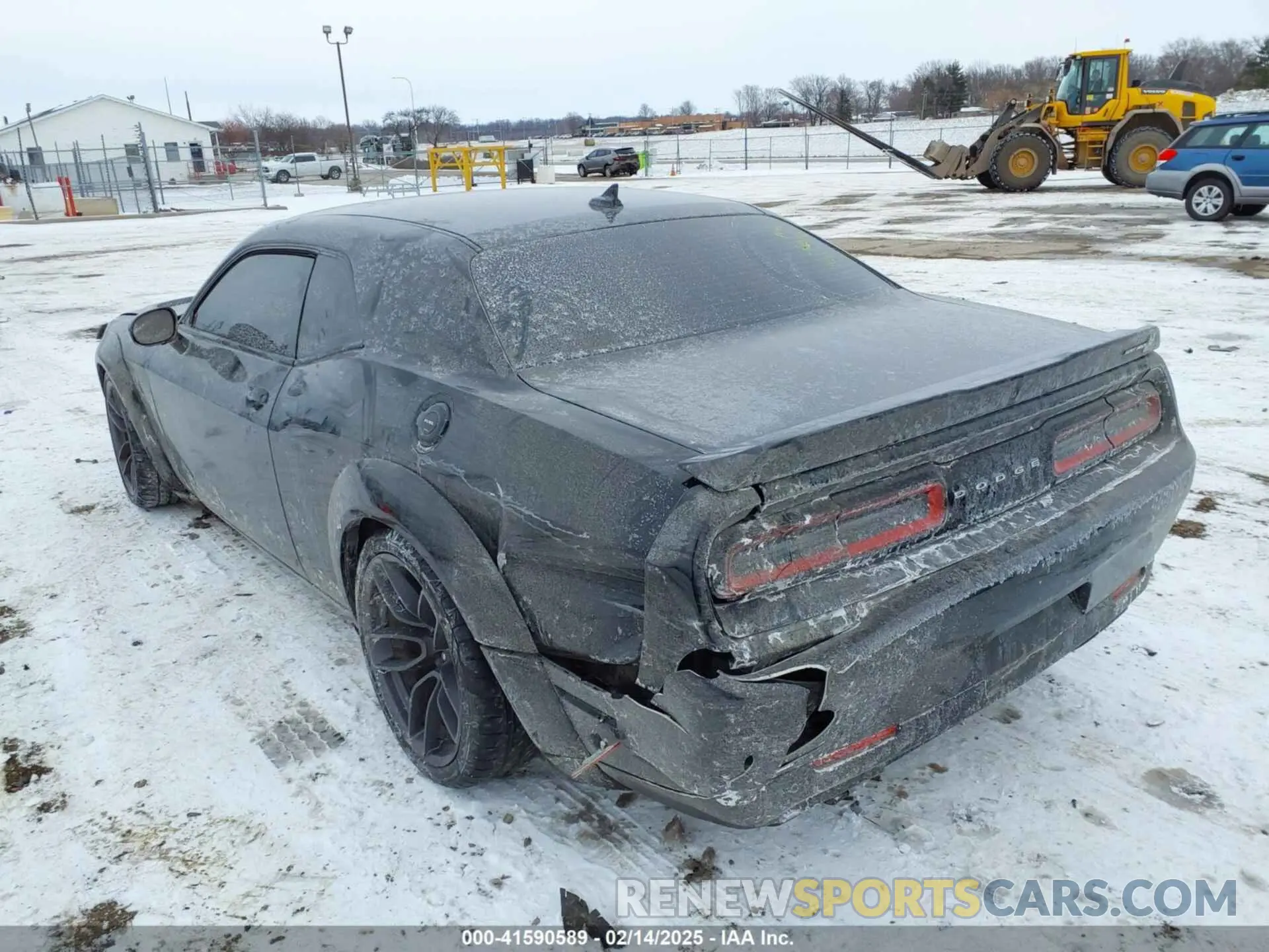 3 Photograph of a damaged car 2C3CDZFJ0LH149082 DODGE CHALLENGER 2020