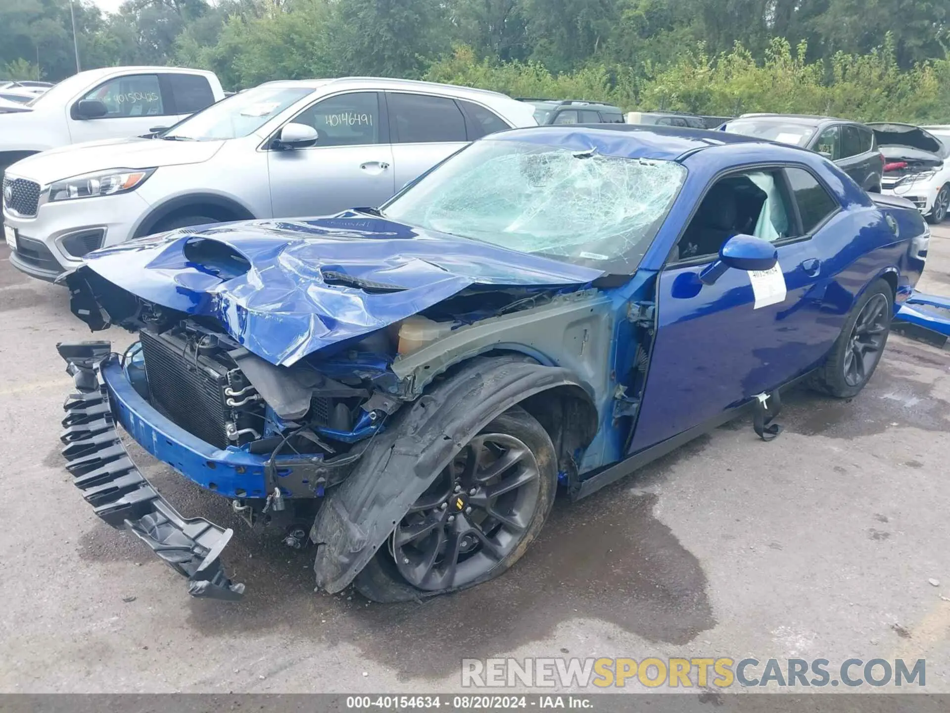 2 Photograph of a damaged car 2C3CDZFJ0LH172345 DODGE CHALLENGER 2020