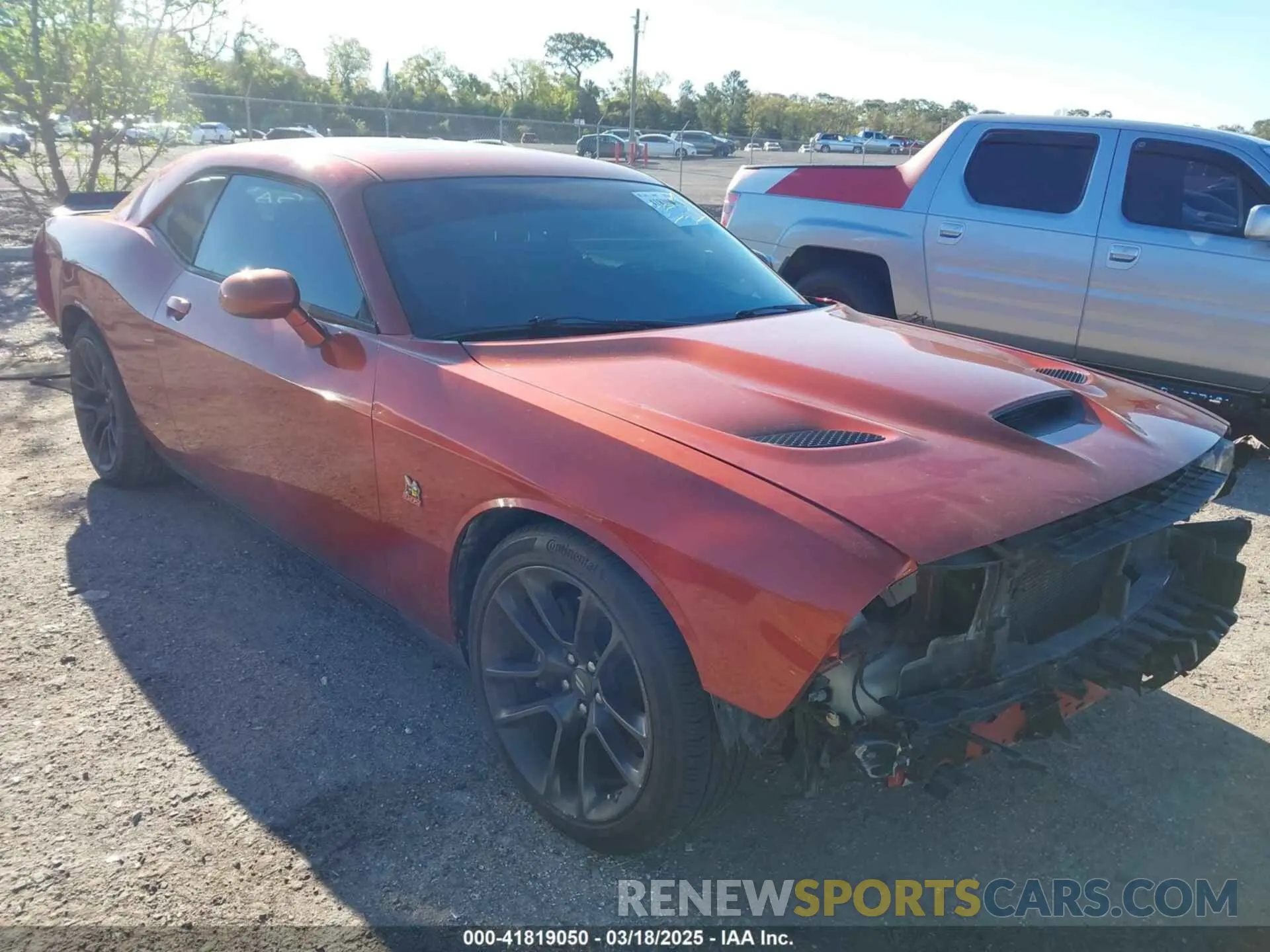 1 Photograph of a damaged car 2C3CDZFJ1LH243603 DODGE CHALLENGER 2020