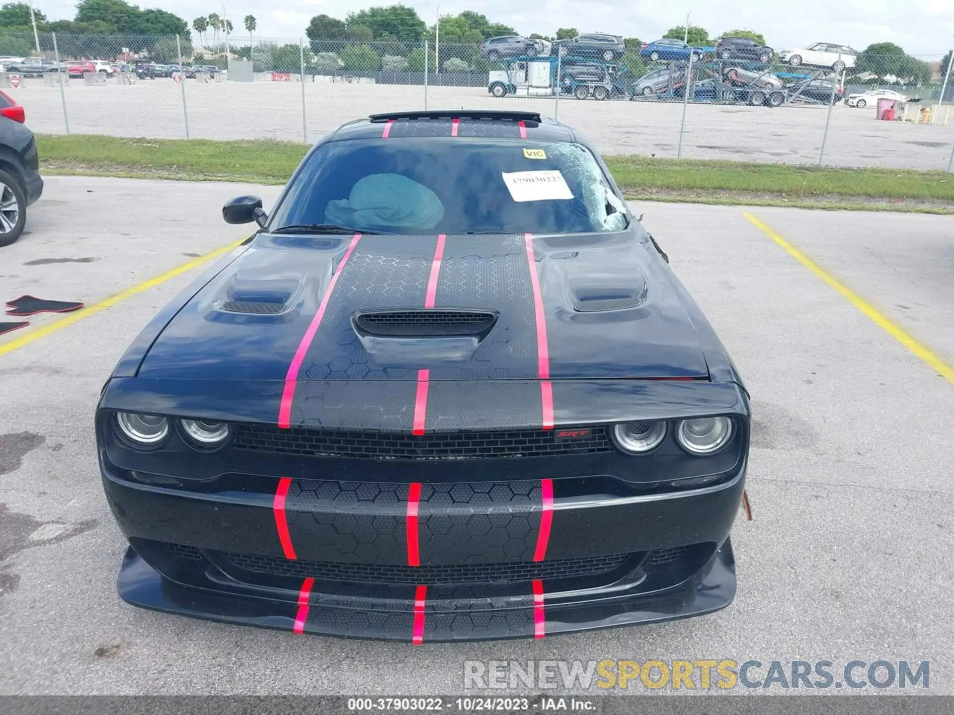 12 Photograph of a damaged car 2C3CDZFJ2LH203577 DODGE CHALLENGER 2020