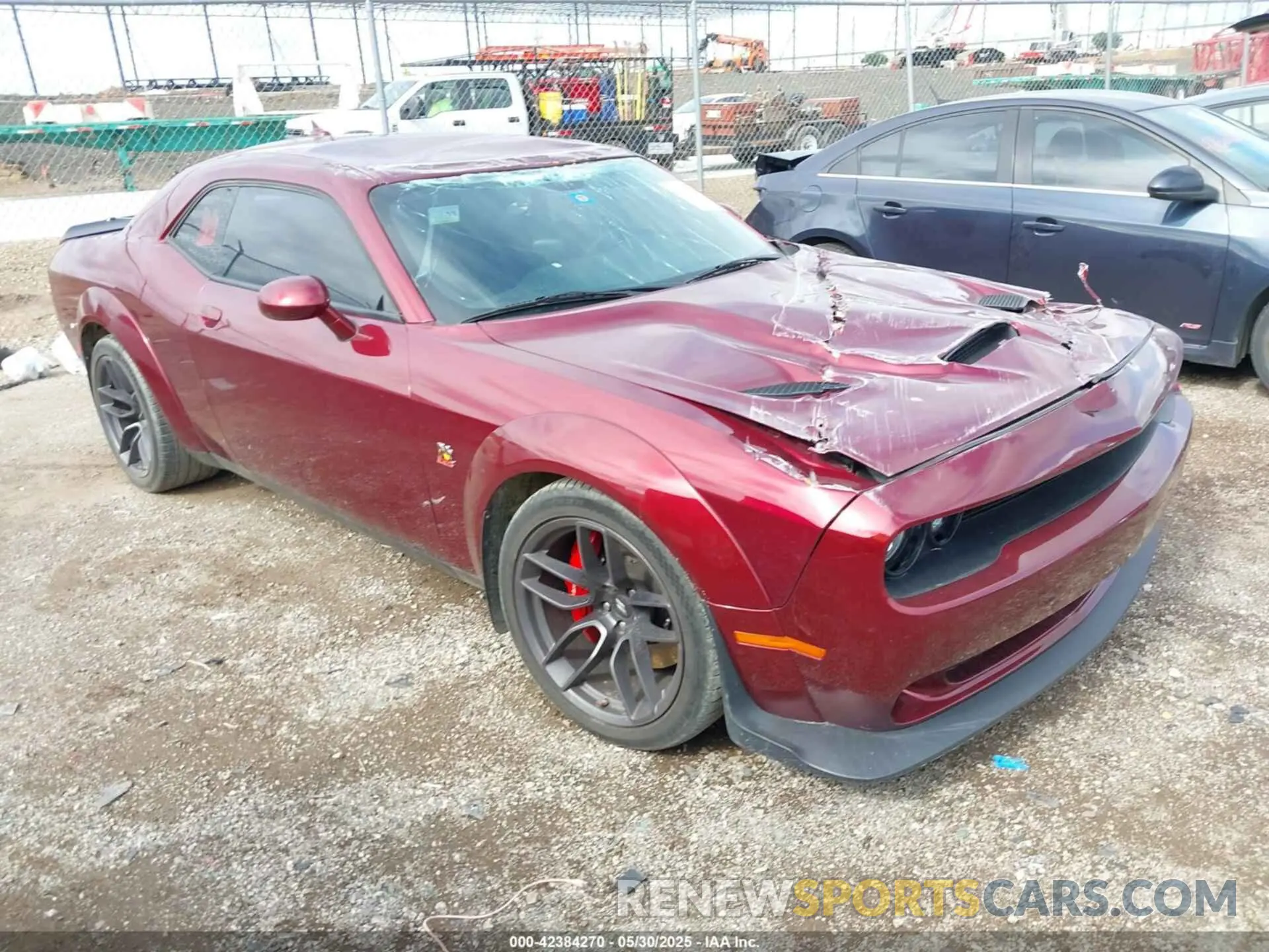 1 Photograph of a damaged car 2C3CDZFJ3LH235874 DODGE CHALLENGER 2020
