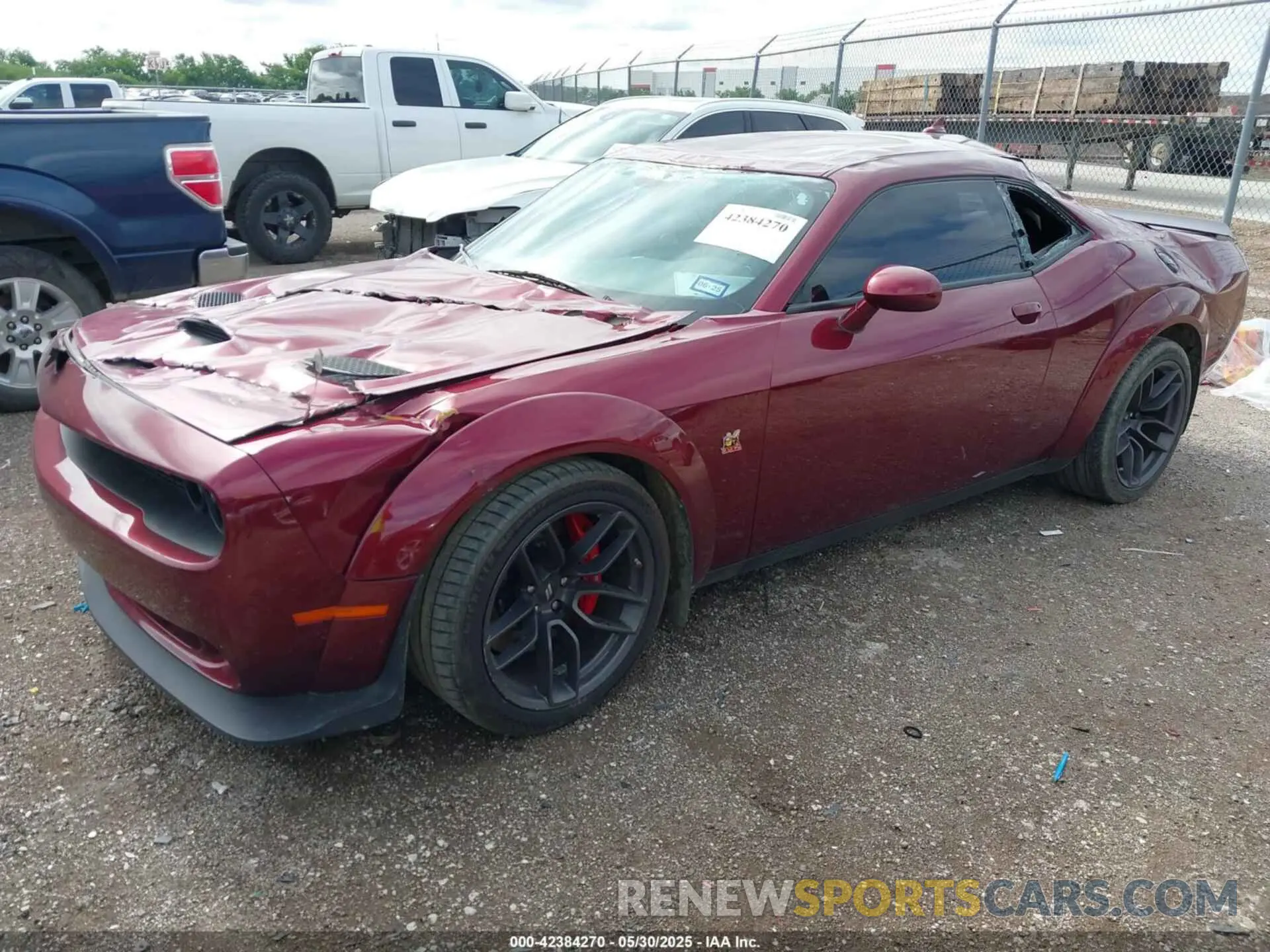 2 Photograph of a damaged car 2C3CDZFJ3LH235874 DODGE CHALLENGER 2020