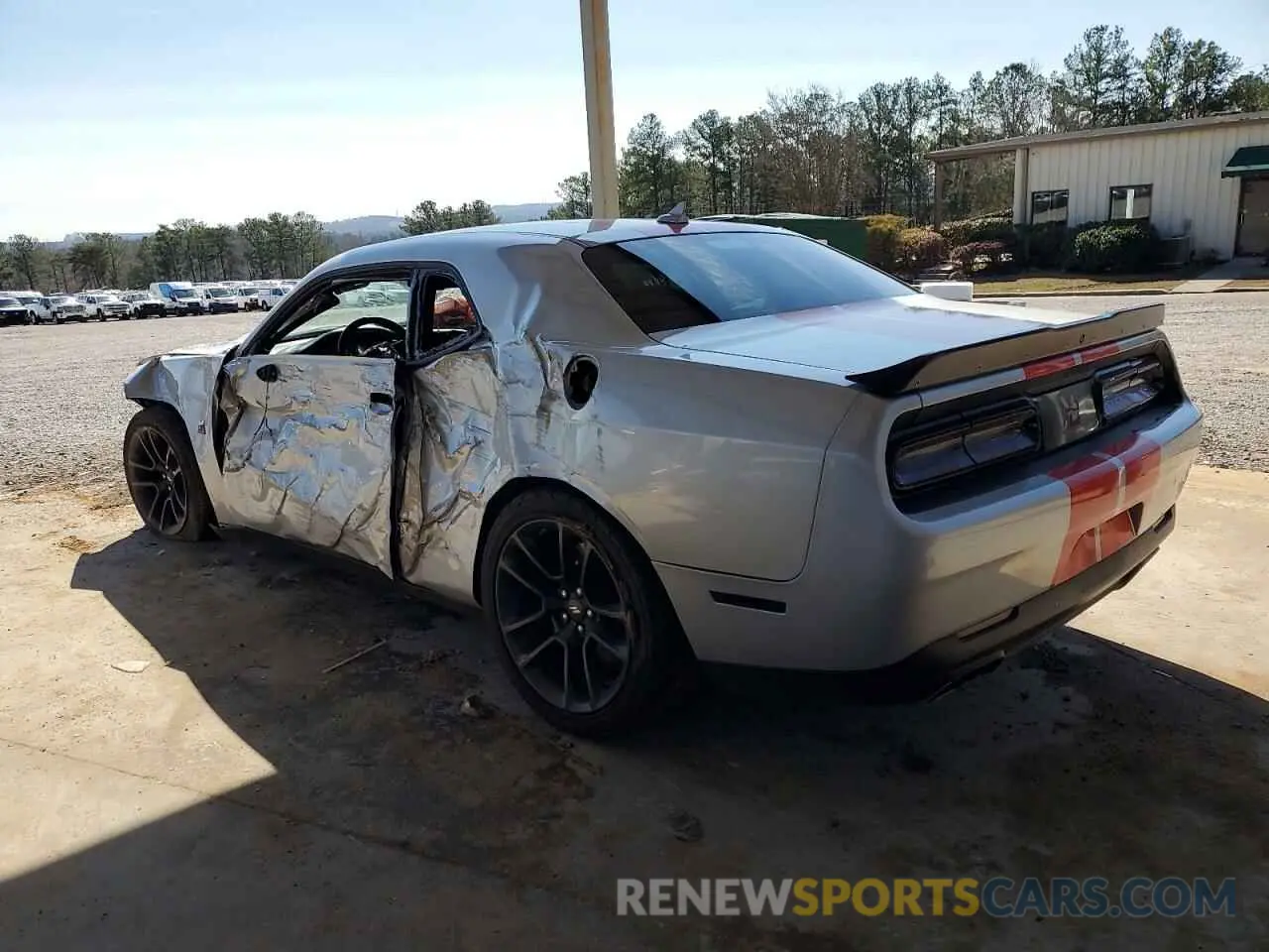 2 Photograph of a damaged car 2C3CDZFJ3LH246549 DODGE CHALLENGER 2020