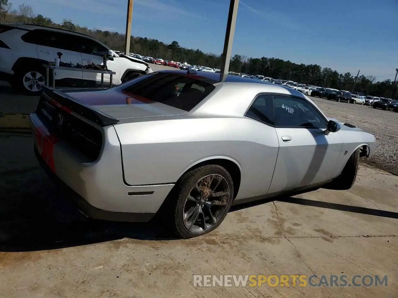 3 Photograph of a damaged car 2C3CDZFJ3LH246549 DODGE CHALLENGER 2020