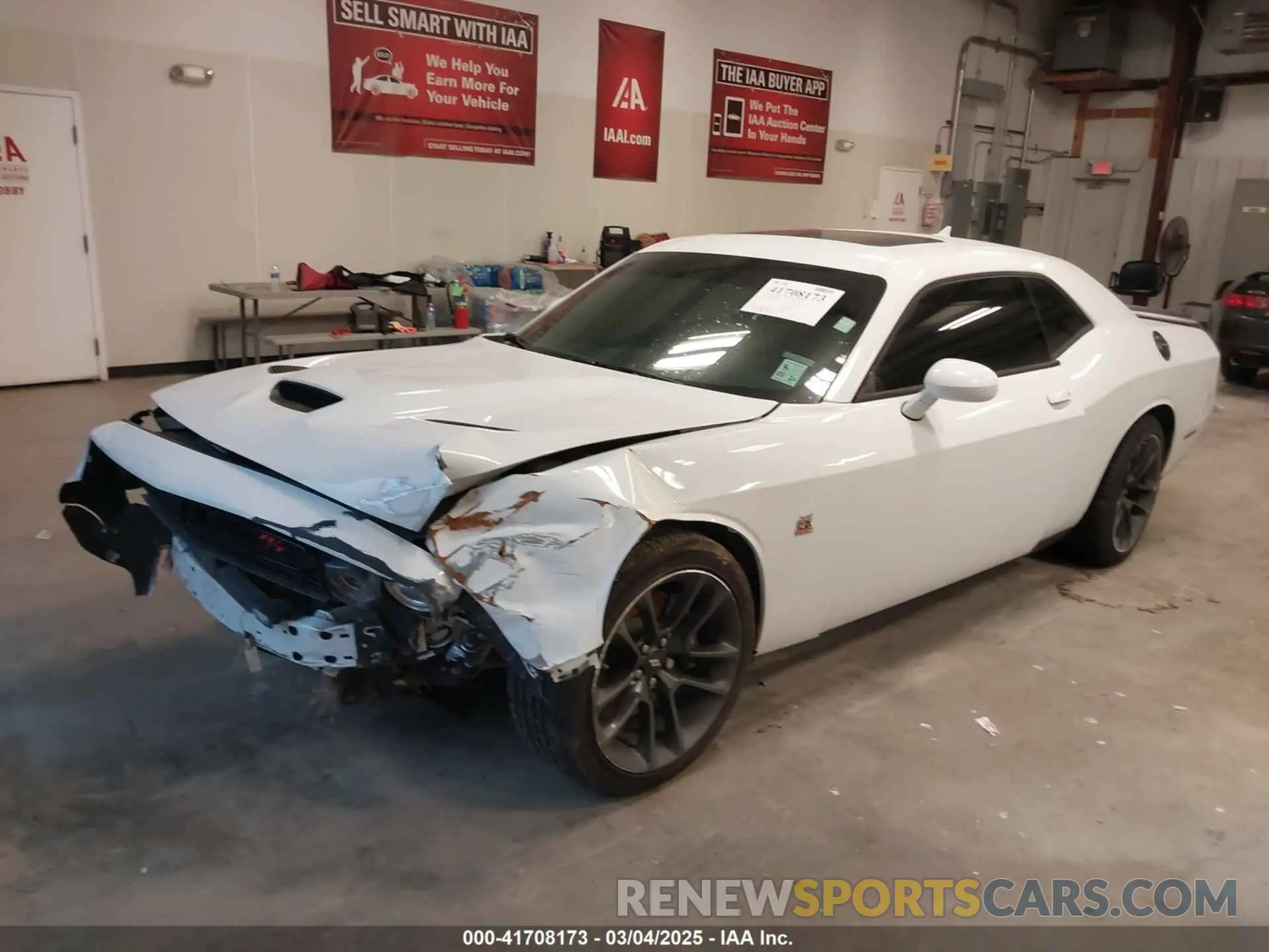 2 Photograph of a damaged car 2C3CDZFJ5LH132746 DODGE CHALLENGER 2020