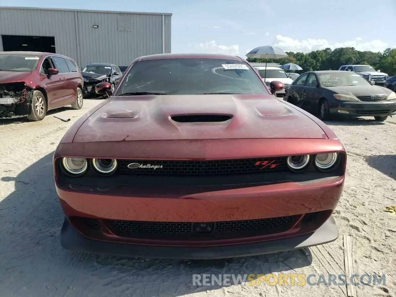 5 Photograph of a damaged car 2C3CDZFJ5LH205923 DODGE CHALLENGER 2020
