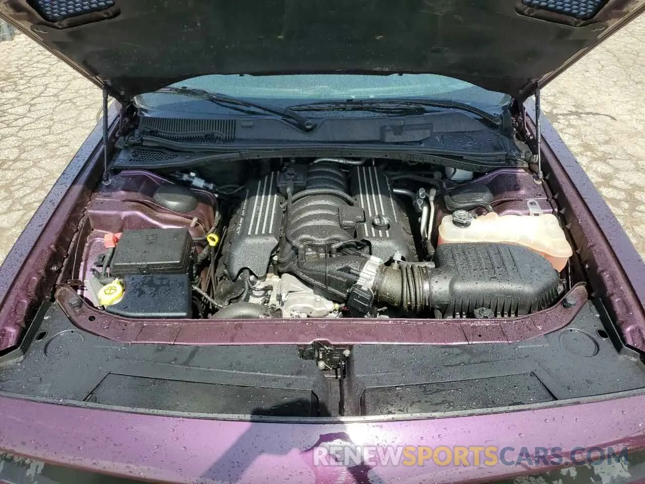 11 Photograph of a damaged car 2C3CDZFJ6LH181809 DODGE CHALLENGER 2020