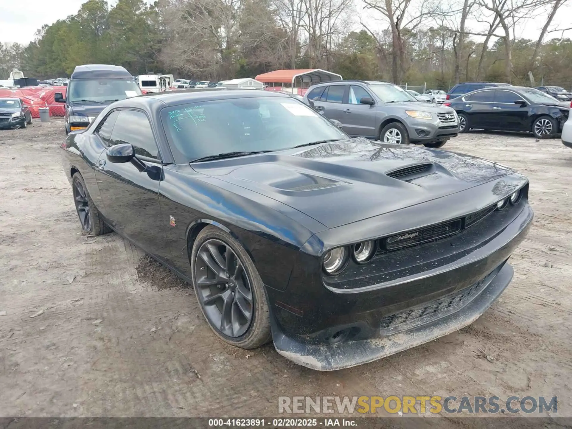 6 Photograph of a damaged car 2C3CDZFJ7LH239877 DODGE CHALLENGER 2020