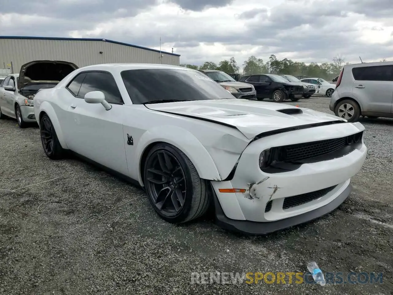 4 Photograph of a damaged car 2C3CDZFJ9LH210820 DODGE CHALLENGER 2020