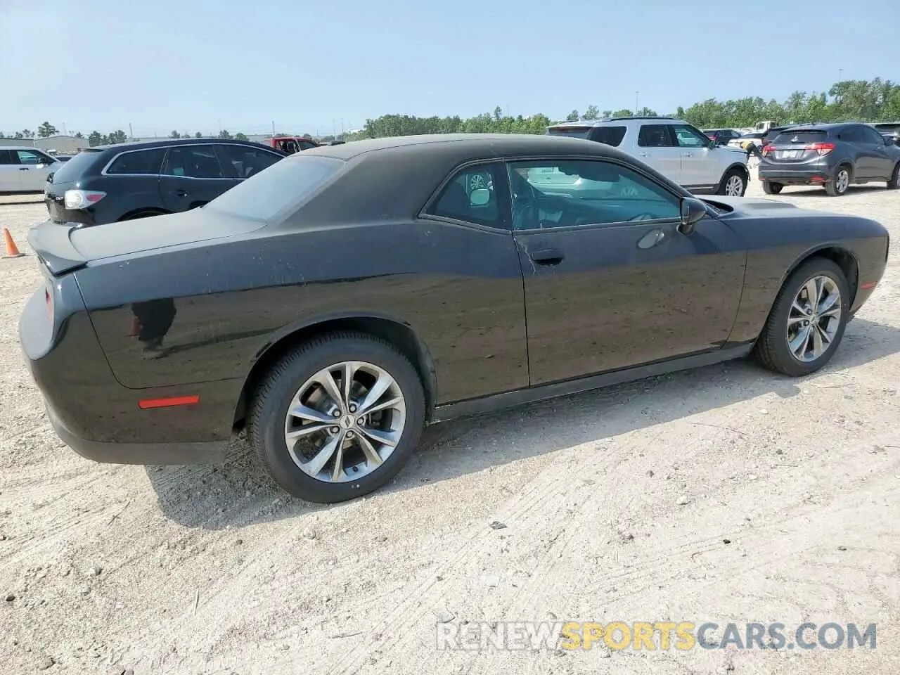 3 Photograph of a damaged car 2C3CDZGG6LH121614 DODGE CHALLENGER 2020