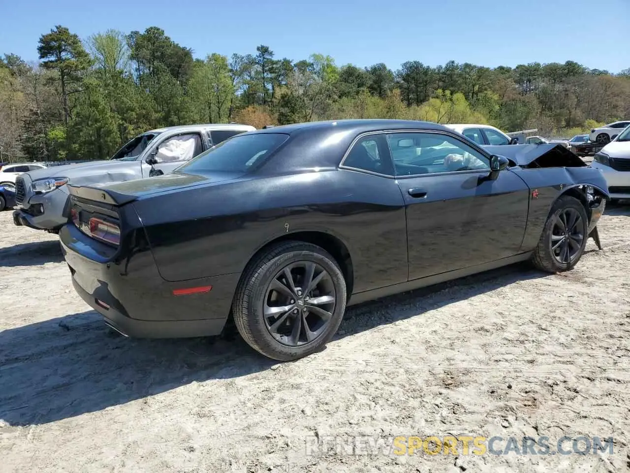 3 Photograph of a damaged car 2C3CDZGG9LH110851 DODGE CHALLENGER 2020