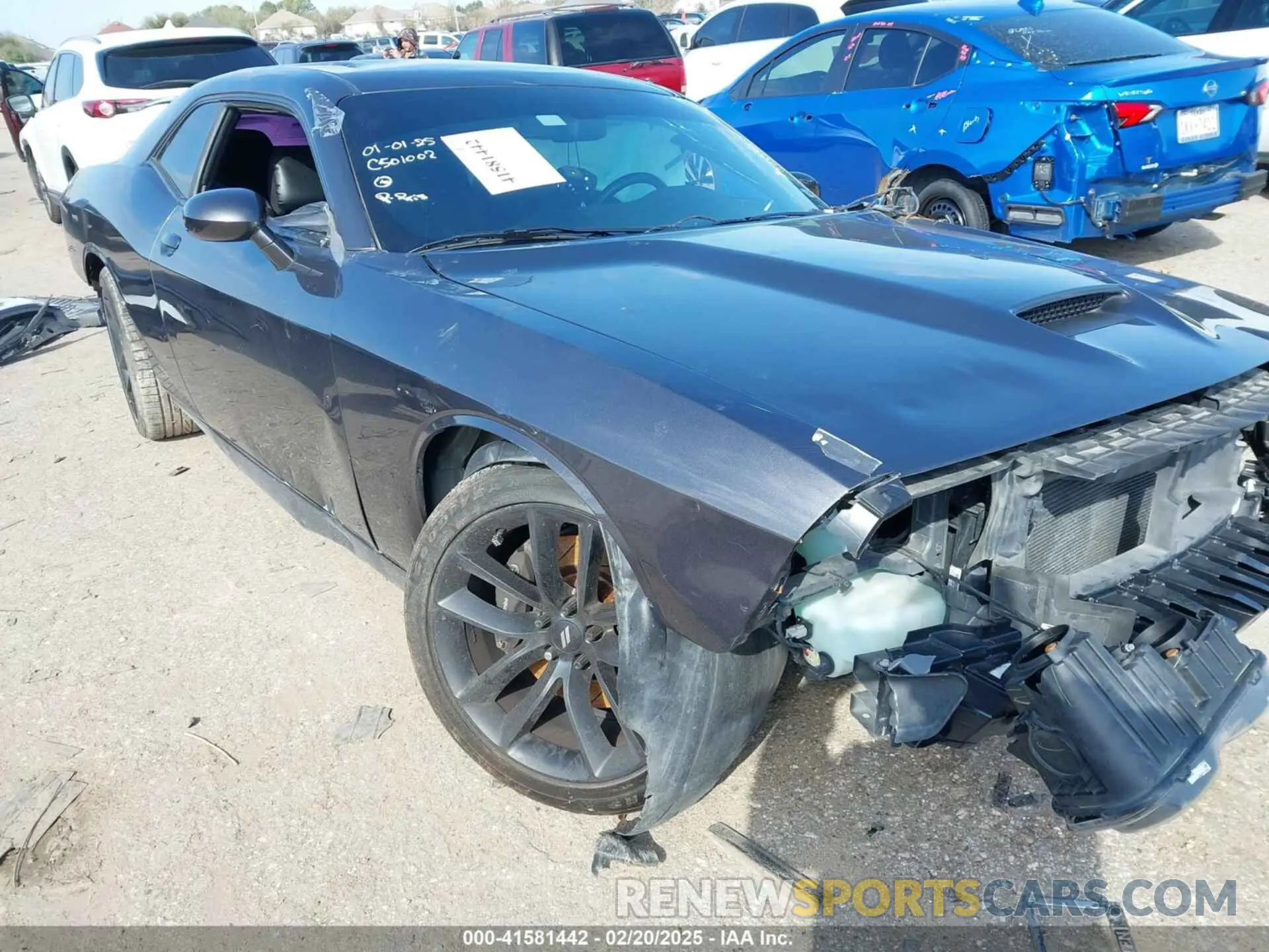 1 Photograph of a damaged car 2C3CDZJG0LH217506 DODGE CHALLENGER 2020