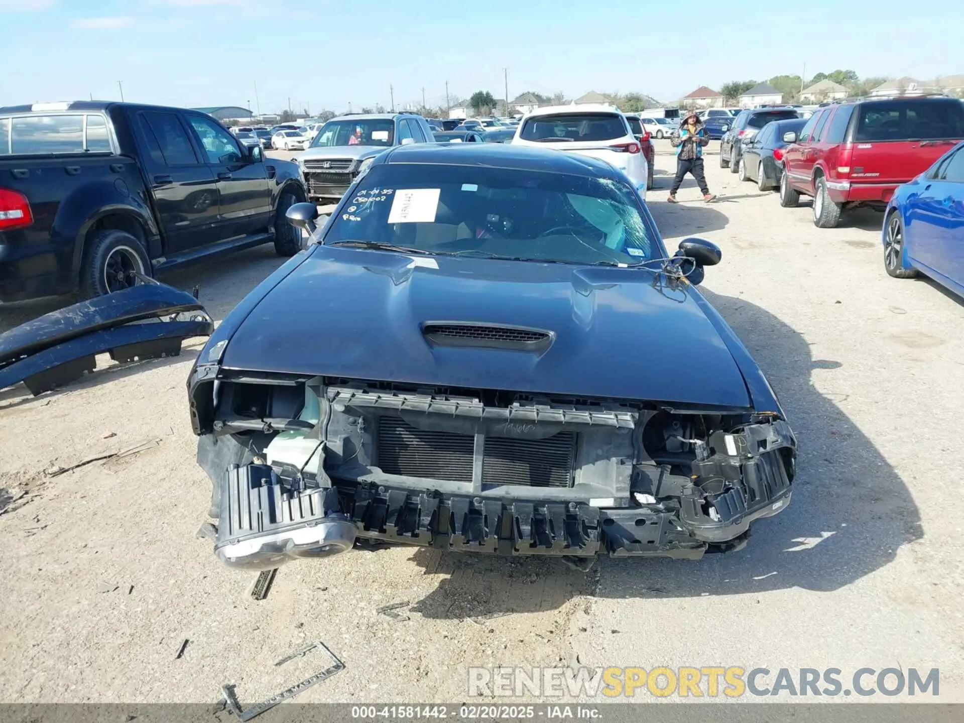 12 Photograph of a damaged car 2C3CDZJG0LH217506 DODGE CHALLENGER 2020