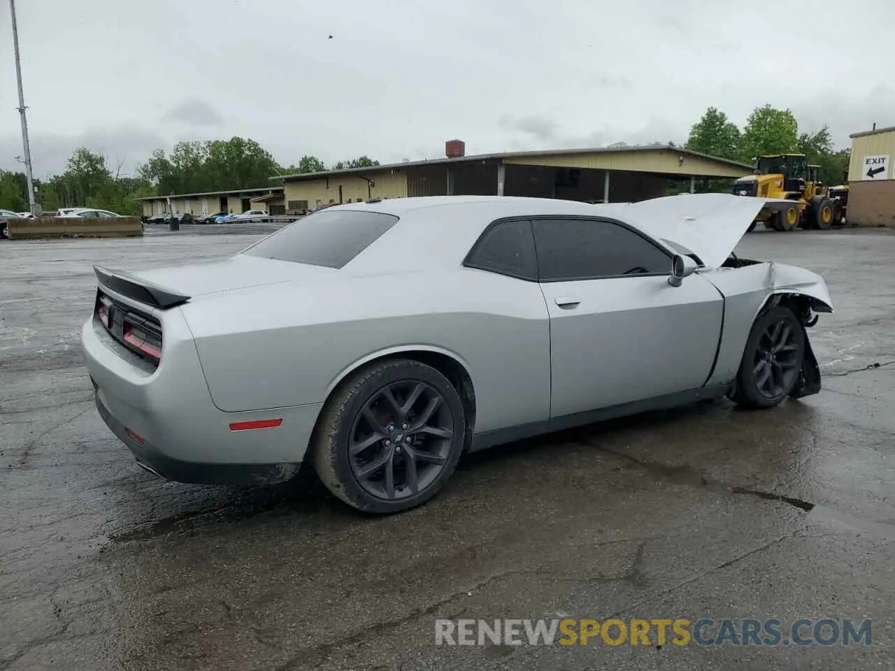 3 Photograph of a damaged car 2C3CDZJG3LH105704 DODGE CHALLENGER 2020