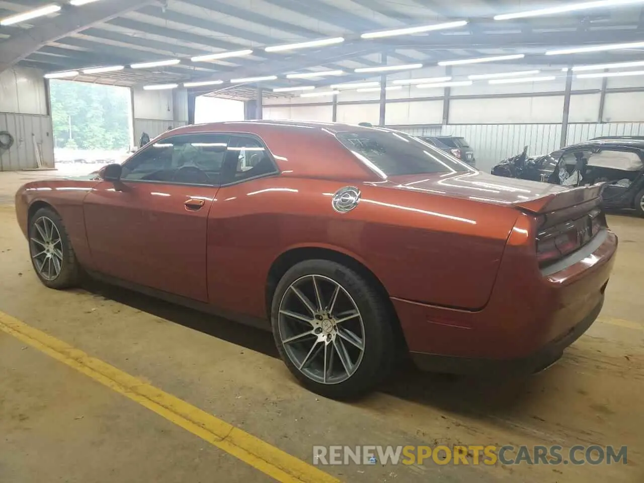2 Photograph of a damaged car 2C3CDZJG7LH178705 DODGE CHALLENGER 2020