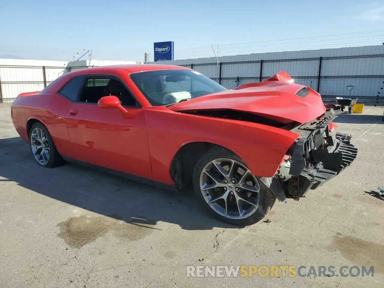 4 Photograph of a damaged car 2C3CDZJGXLH110124 DODGE CHALLENGER 2020