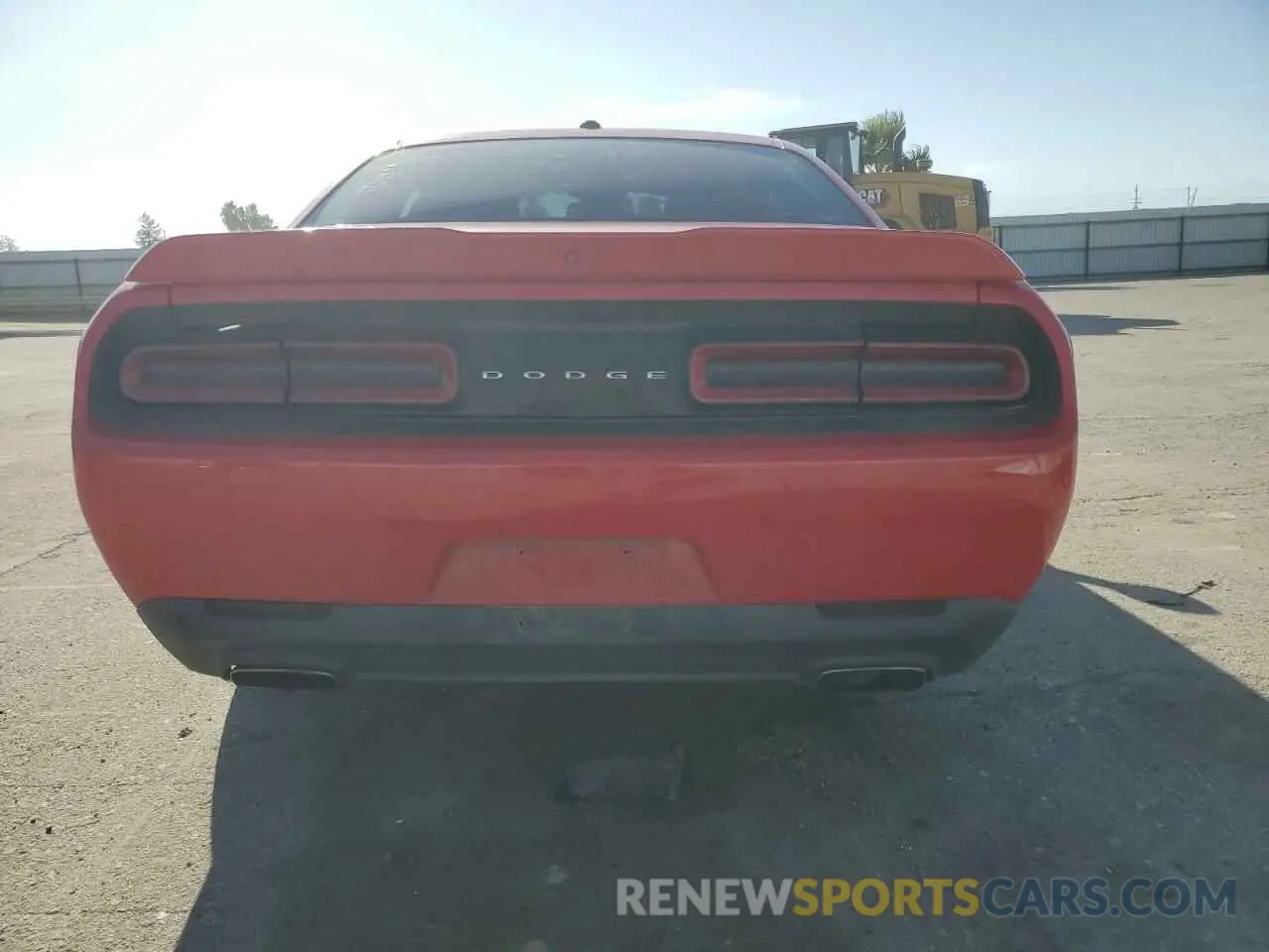 6 Photograph of a damaged car 2C3CDZJGXLH110124 DODGE CHALLENGER 2020