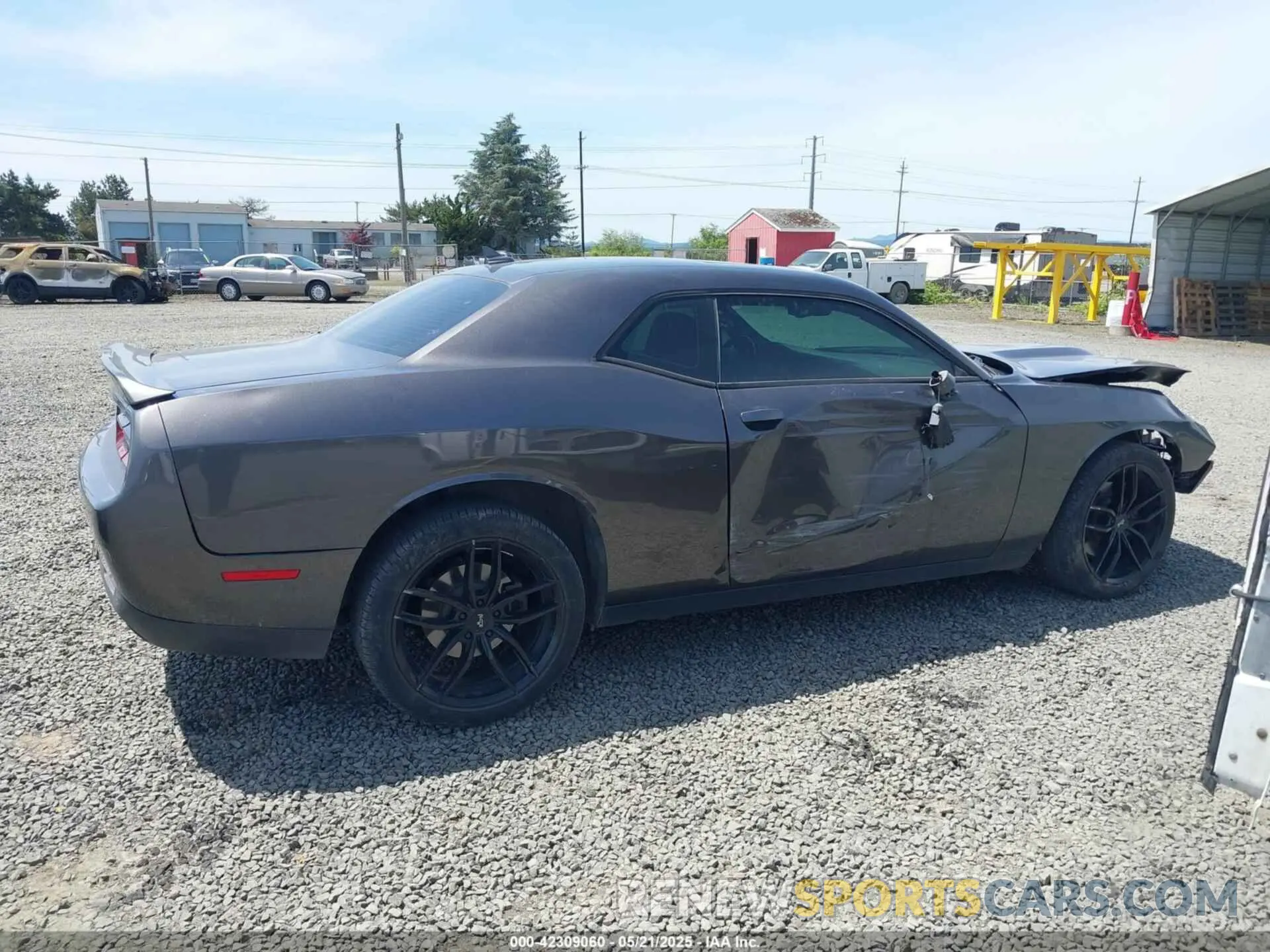 14 Photograph of a damaged car 2C3CDZKG0LH104525 DODGE CHALLENGER 2020