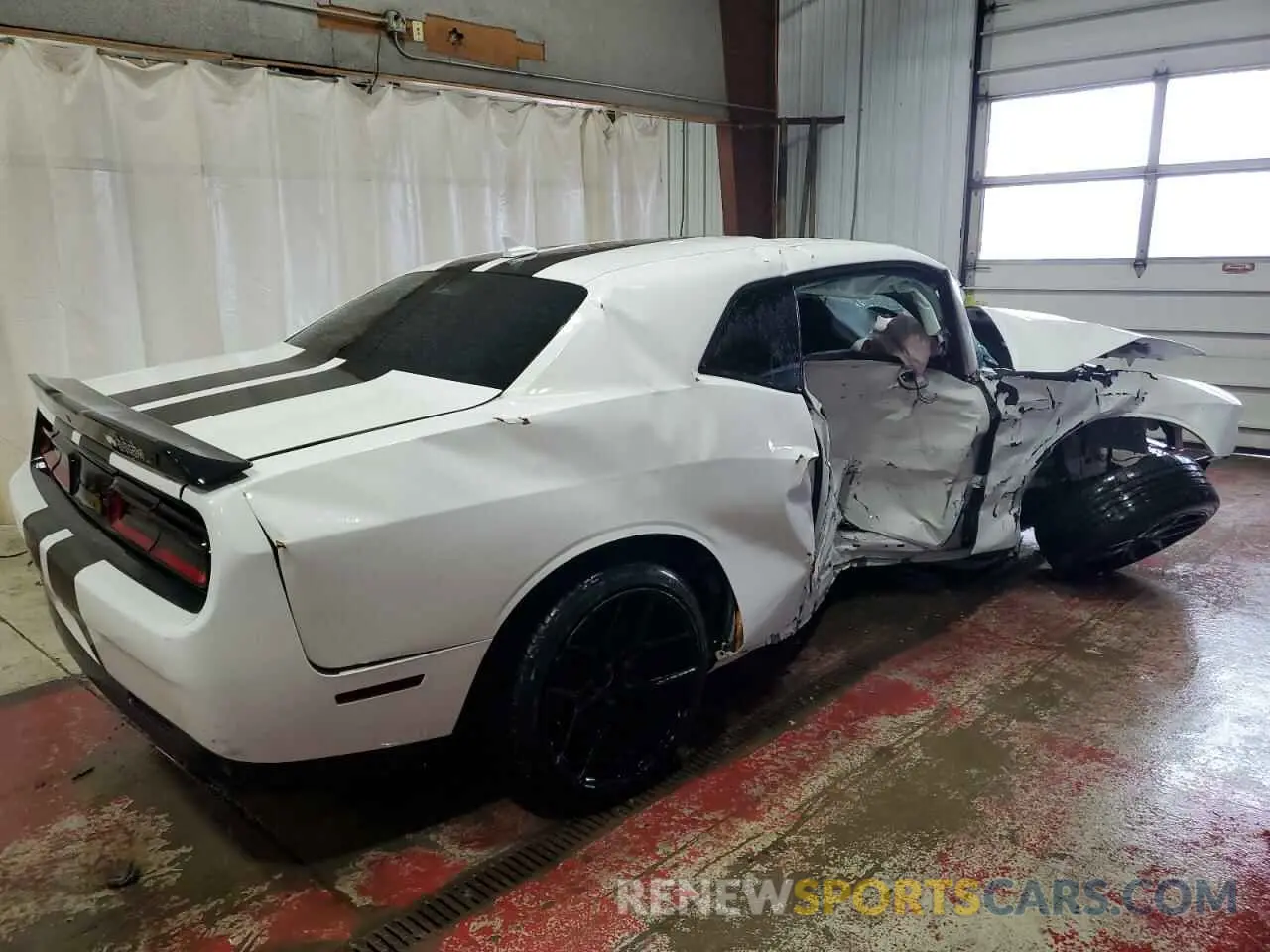 3 Photograph of a damaged car 2C3CDZKG2LH155170 DODGE CHALLENGER 2020