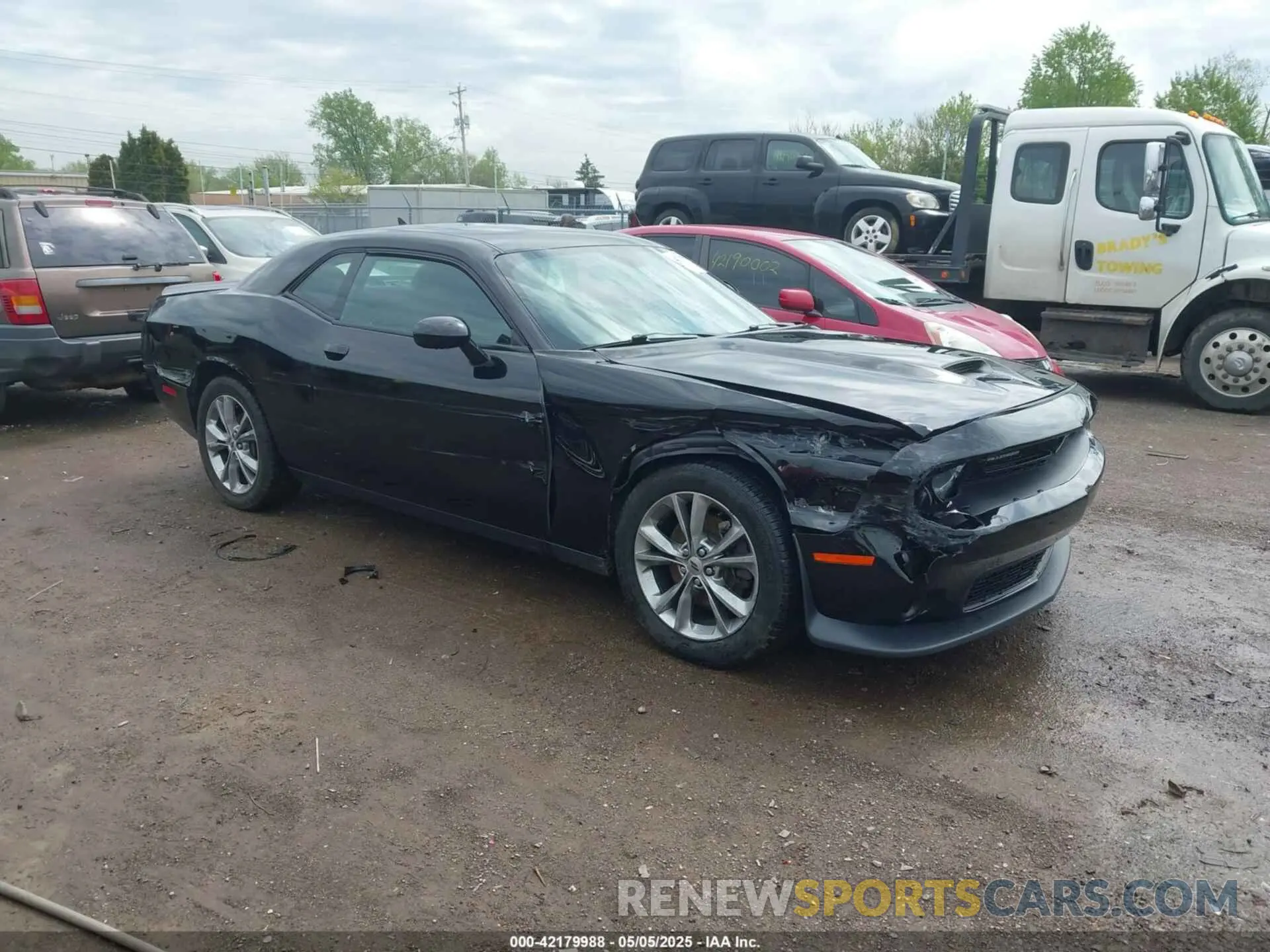 1 Photograph of a damaged car 2C3CDZKG5LH106271 DODGE CHALLENGER 2020