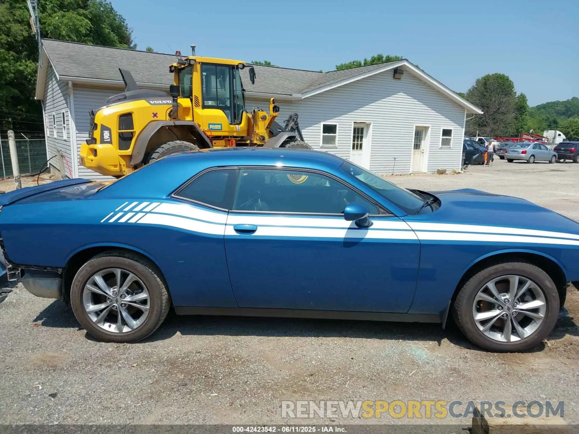 14 Photograph of a damaged car 2C3CDZKG7LH132922 DODGE CHALLENGER 2020