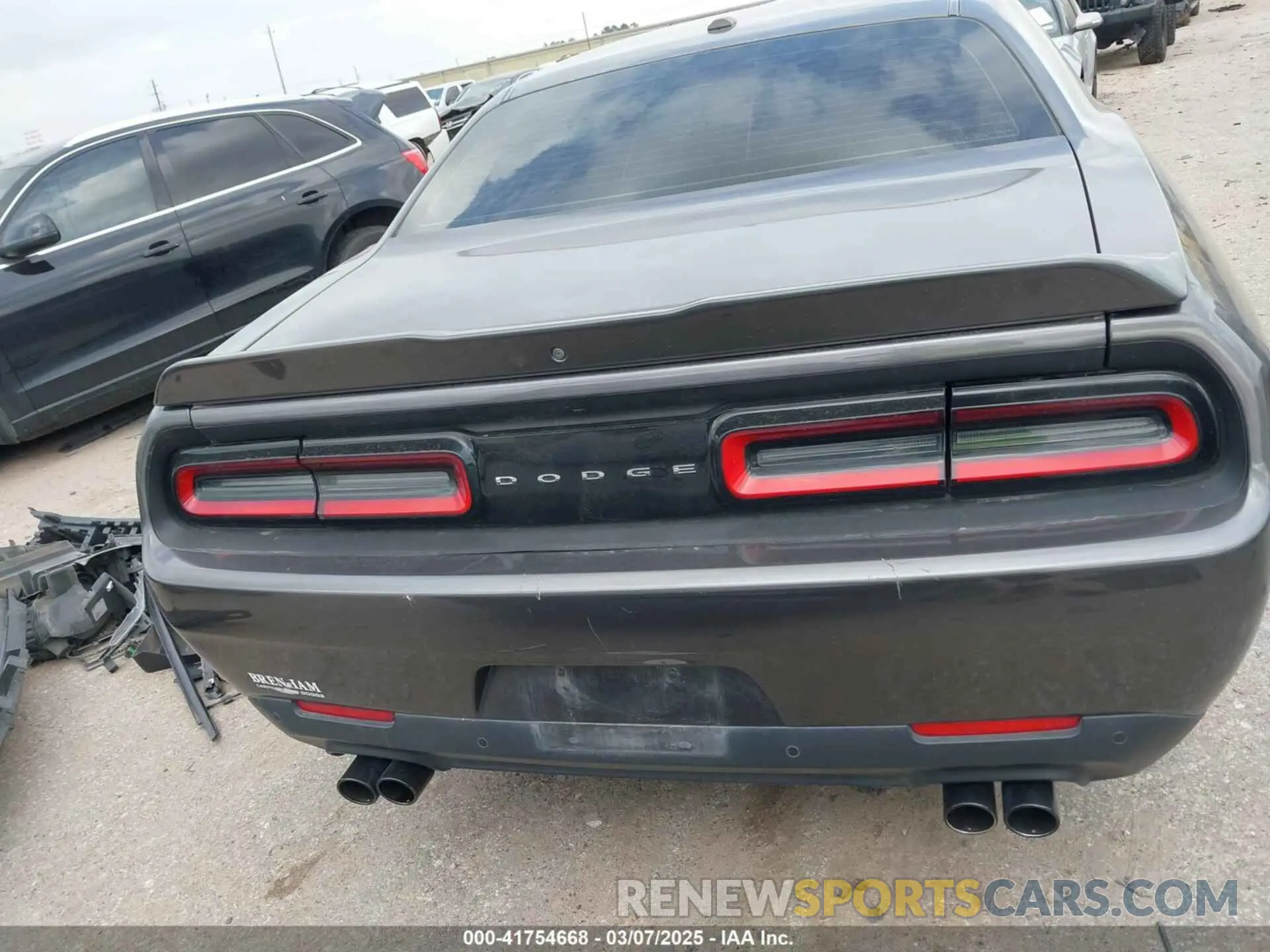 17 Photograph of a damaged car 2C3CDZAG0MH635193 DODGE CHALLENGER 2021