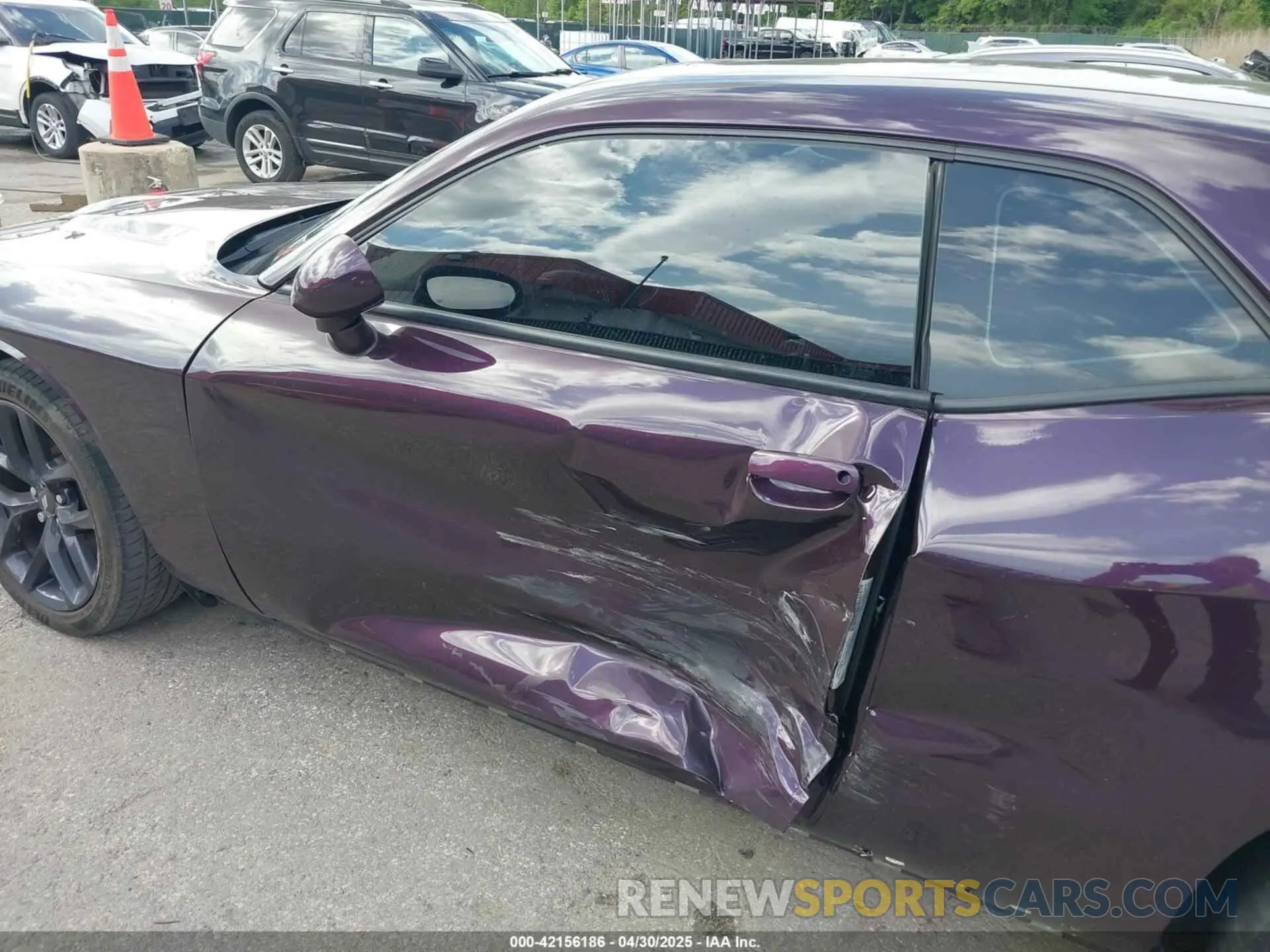 6 Photograph of a damaged car 2C3CDZAG1MH514057 DODGE CHALLENGER 2021