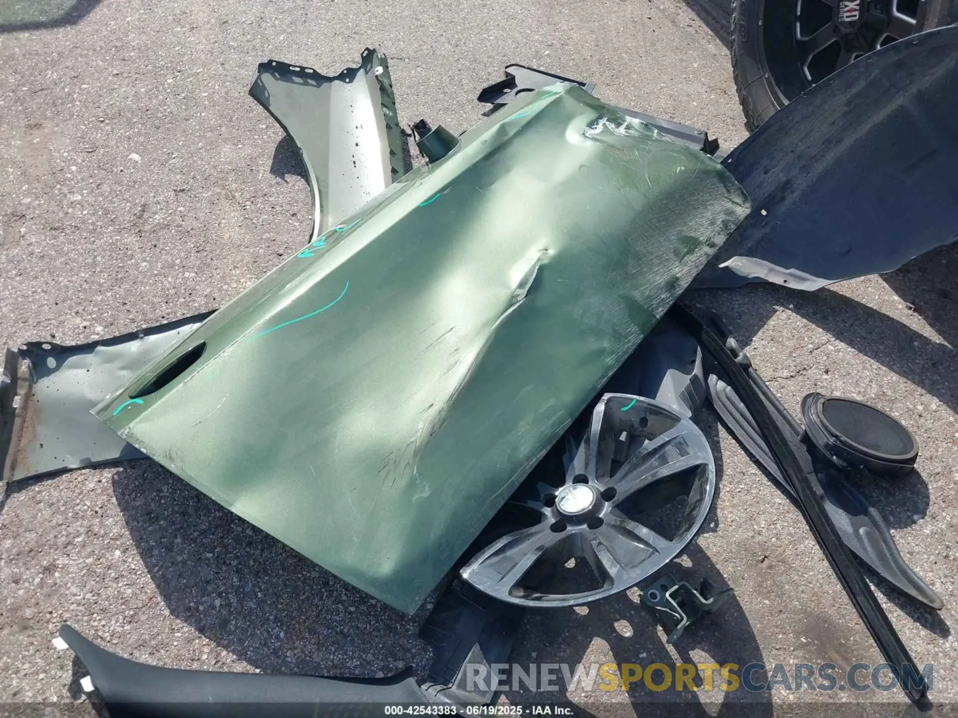 12 Photograph of a damaged car 2C3CDZAG1MH520988 DODGE CHALLENGER 2021