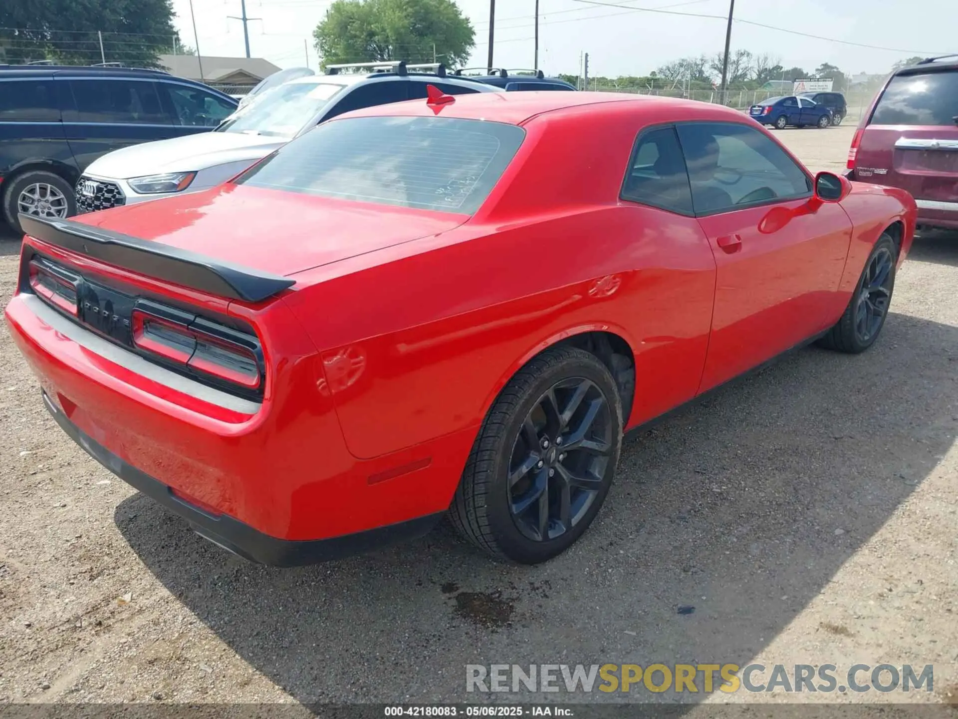 4 Photograph of a damaged car 2C3CDZAG1MH676206 DODGE CHALLENGER 2021