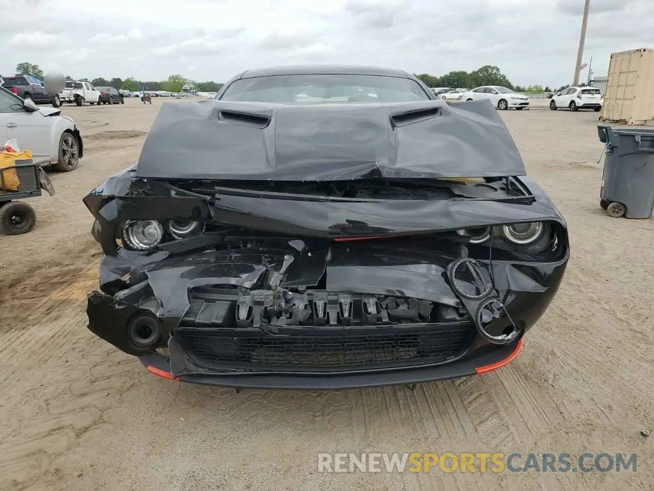5 Photograph of a damaged car 2C3CDZAG2MH547021 DODGE CHALLENGER 2021
