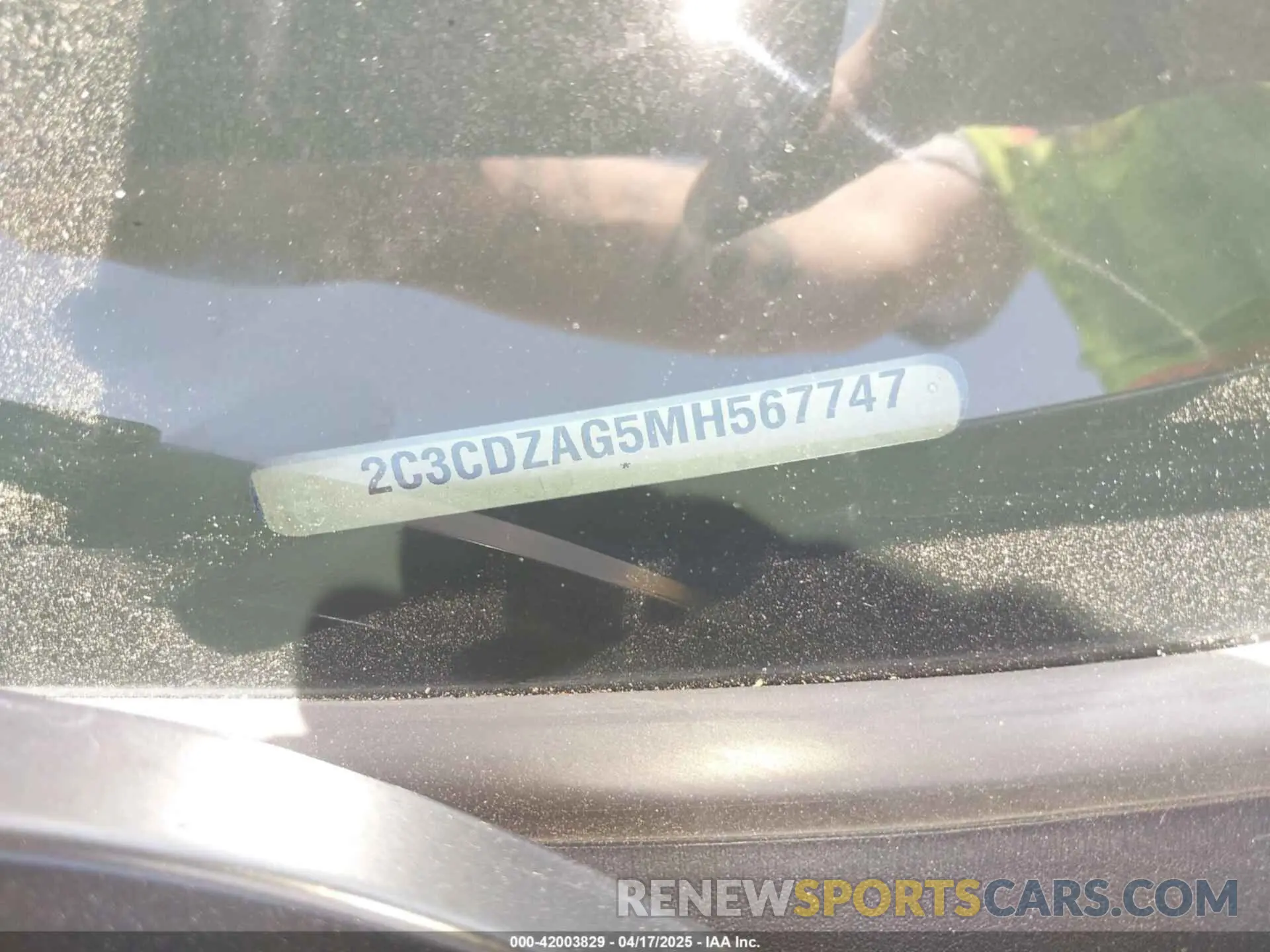 9 Photograph of a damaged car 2C3CDZAG5MH567747 DODGE CHALLENGER 2021