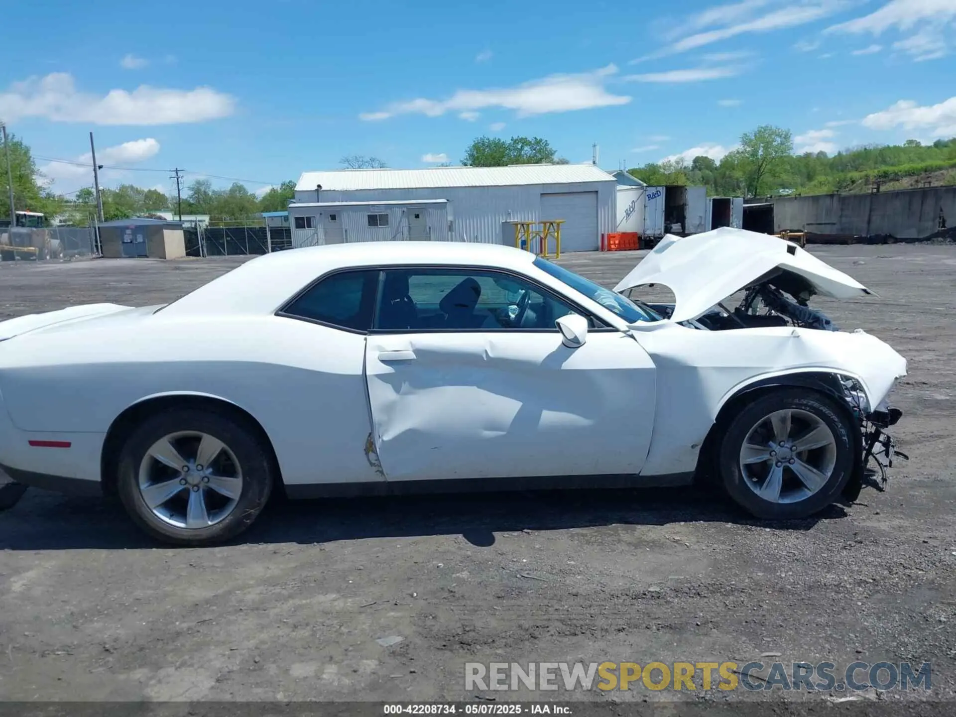 13 Photograph of a damaged car 2C3CDZAG6MH547135 DODGE CHALLENGER 2021