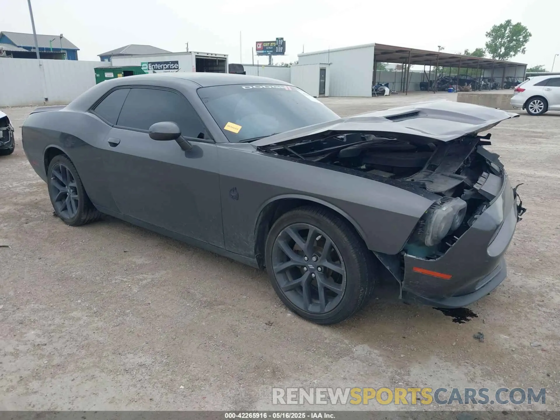1 Photograph of a damaged car 2C3CDZAG9MH530913 DODGE CHALLENGER 2021