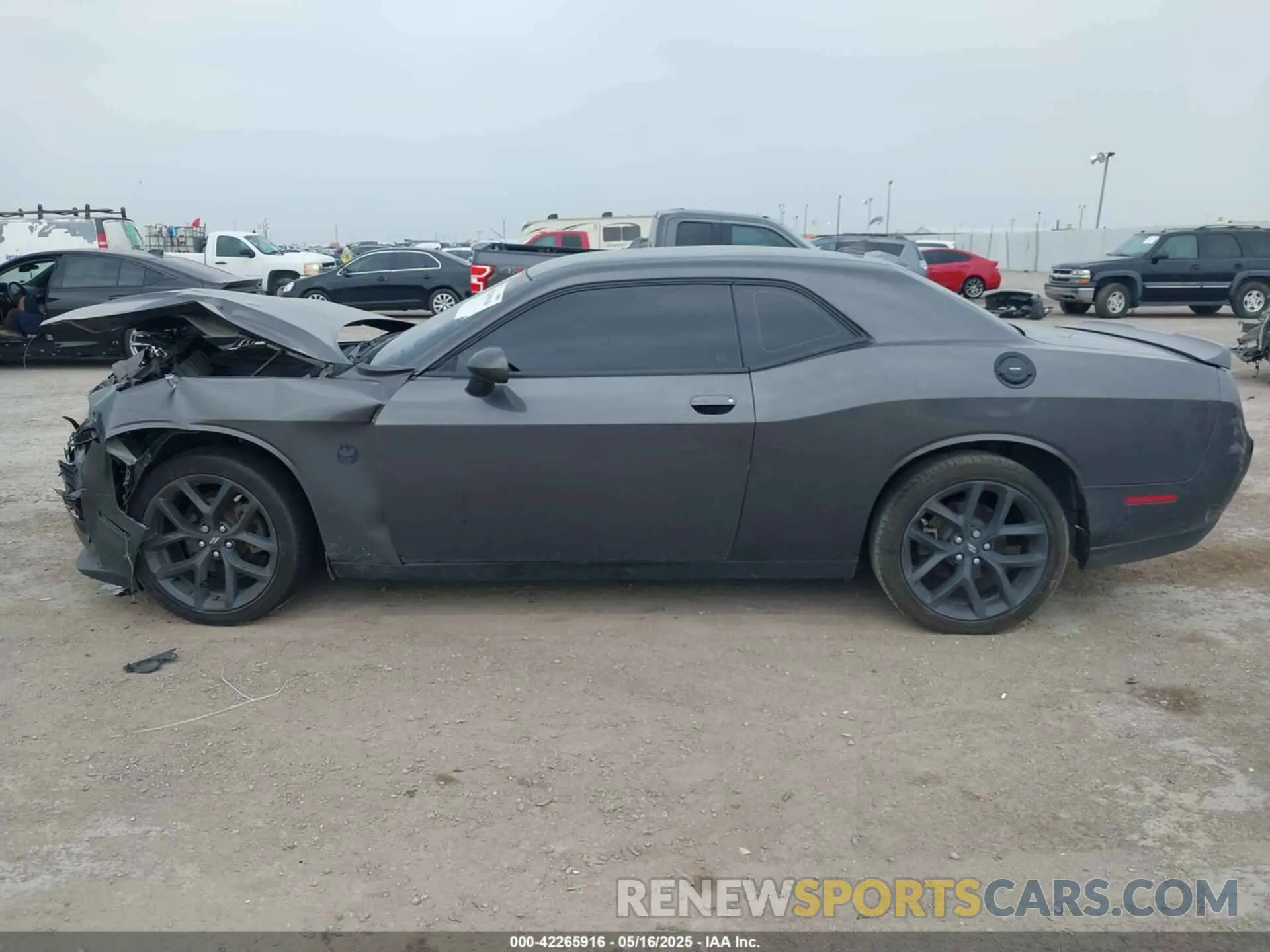 14 Photograph of a damaged car 2C3CDZAG9MH530913 DODGE CHALLENGER 2021
