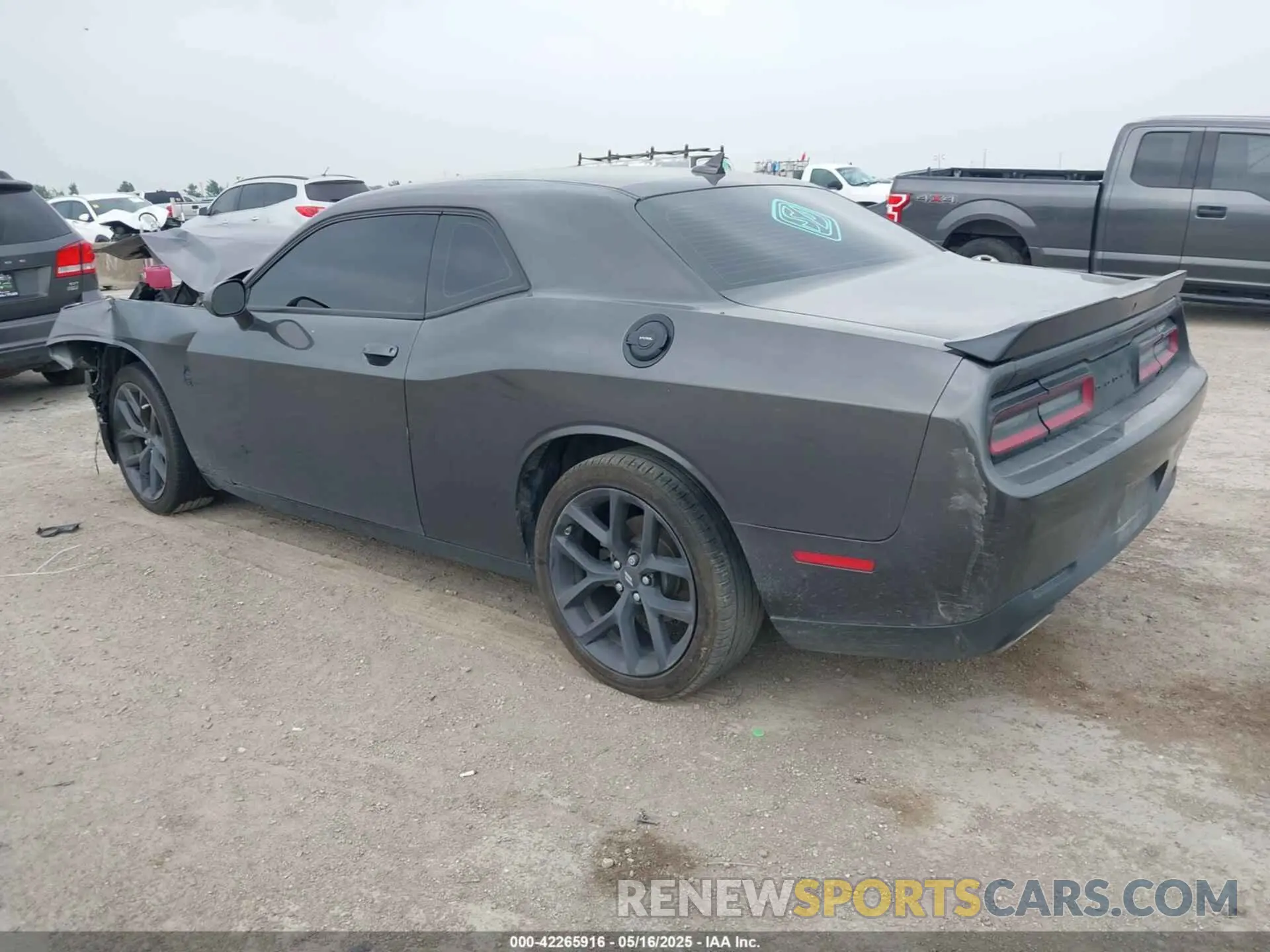 3 Photograph of a damaged car 2C3CDZAG9MH530913 DODGE CHALLENGER 2021