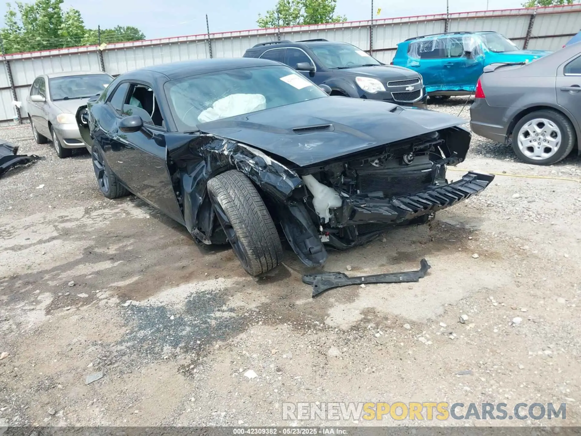 6 Photograph of a damaged car 2C3CDZAG9MH573390 DODGE CHALLENGER 2021