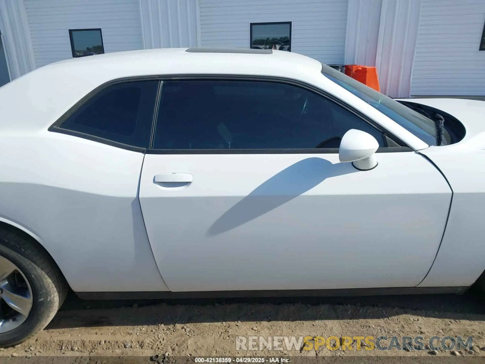 13 Photograph of a damaged car 2C3CDZAG9MH627173 DODGE CHALLENGER 2021