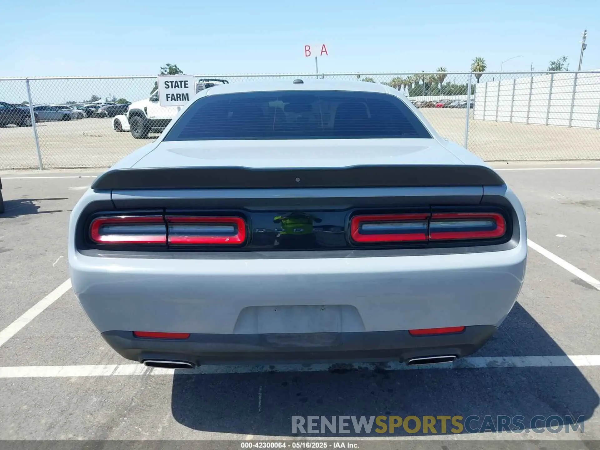 17 Photograph of a damaged car 2C3CDZAGXMH599674 DODGE CHALLENGER 2021