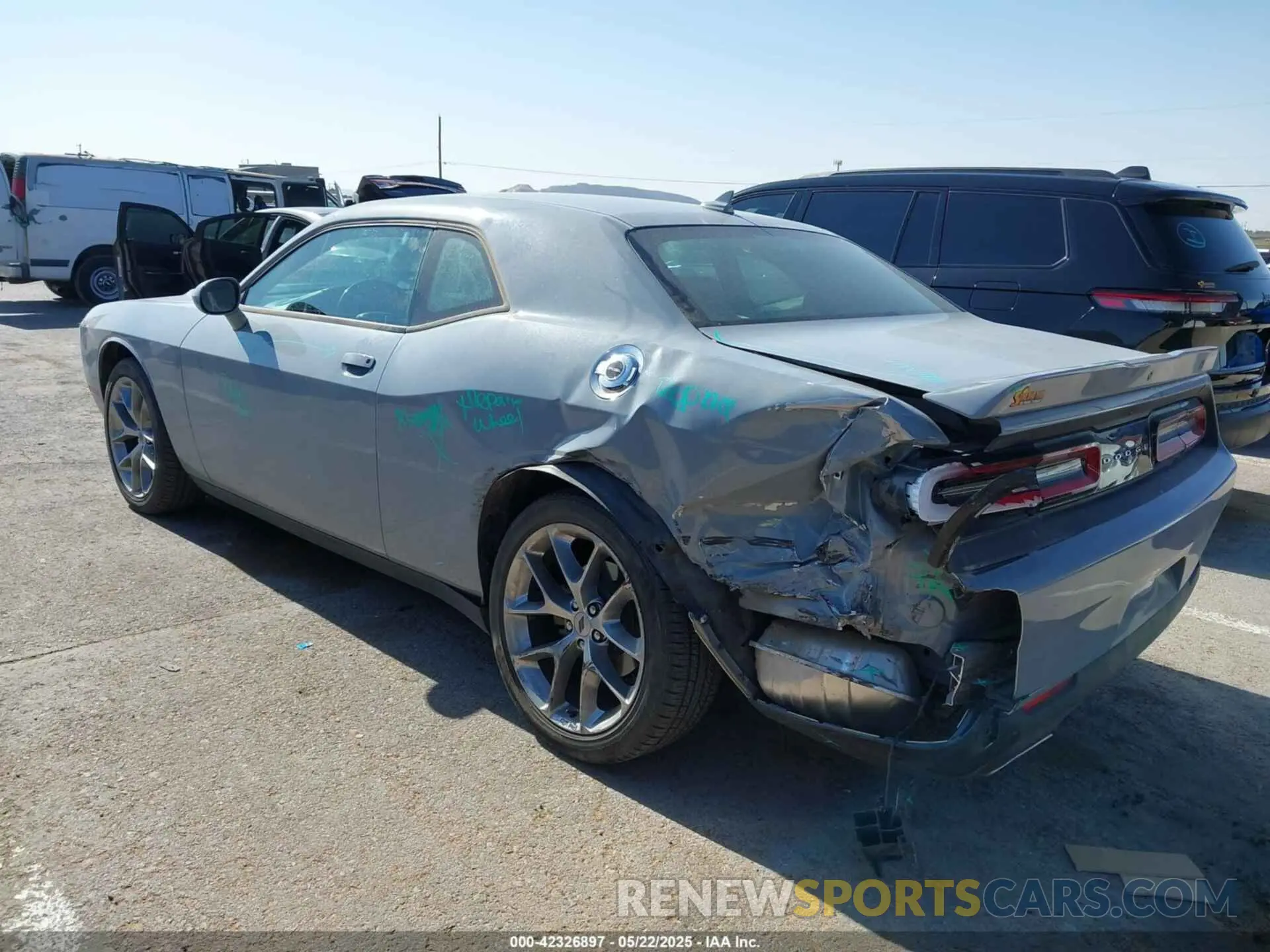 3 Photograph of a damaged car 2C3CDZAGXMH645648 DODGE CHALLENGER 2021
