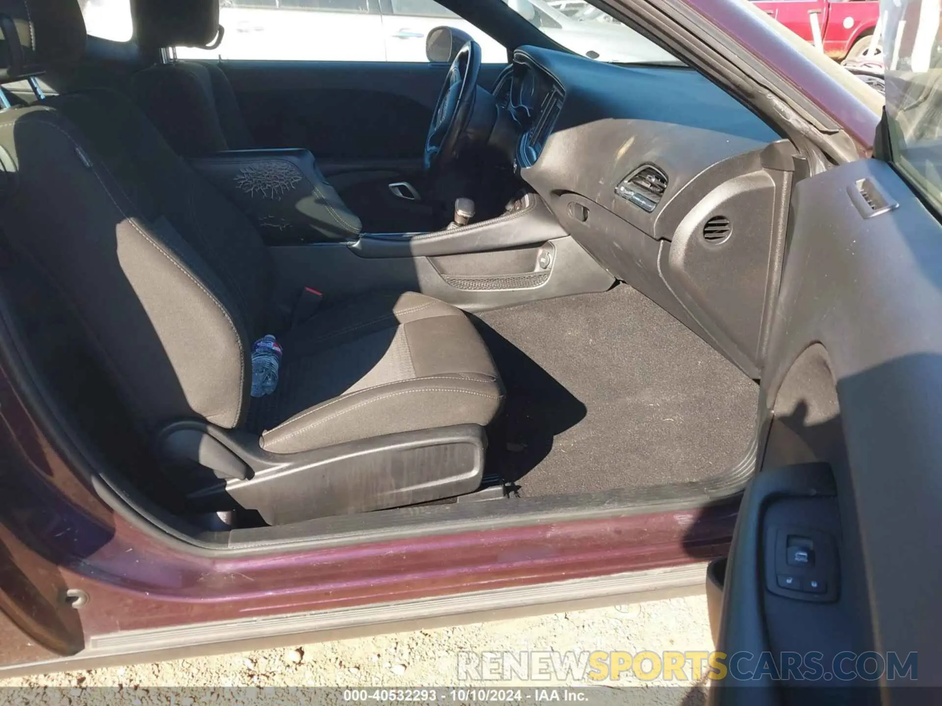 5 Photograph of a damaged car 2C3CDZAGXMH651174 DODGE CHALLENGER 2021