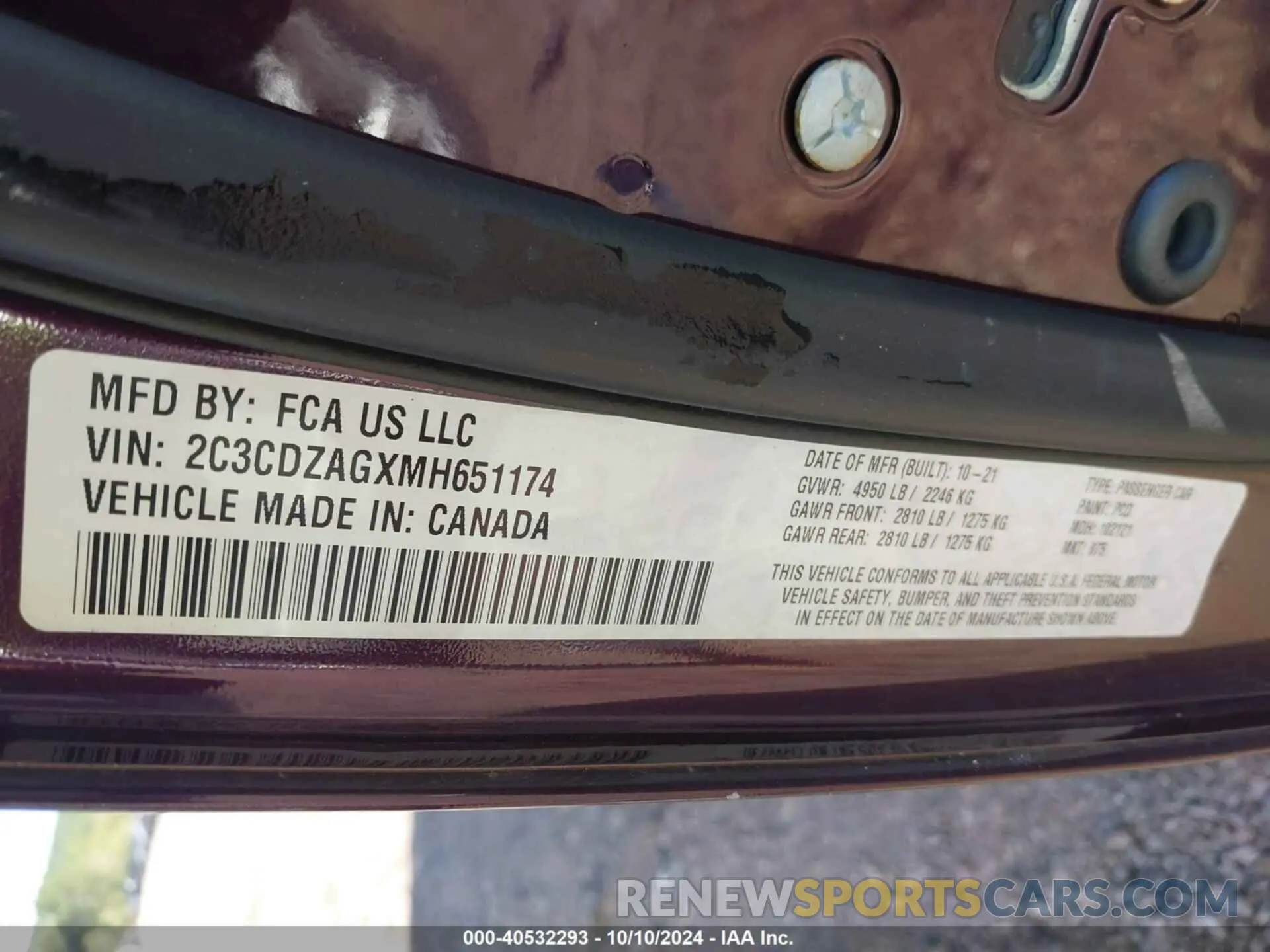 9 Photograph of a damaged car 2C3CDZAGXMH651174 DODGE CHALLENGER 2021