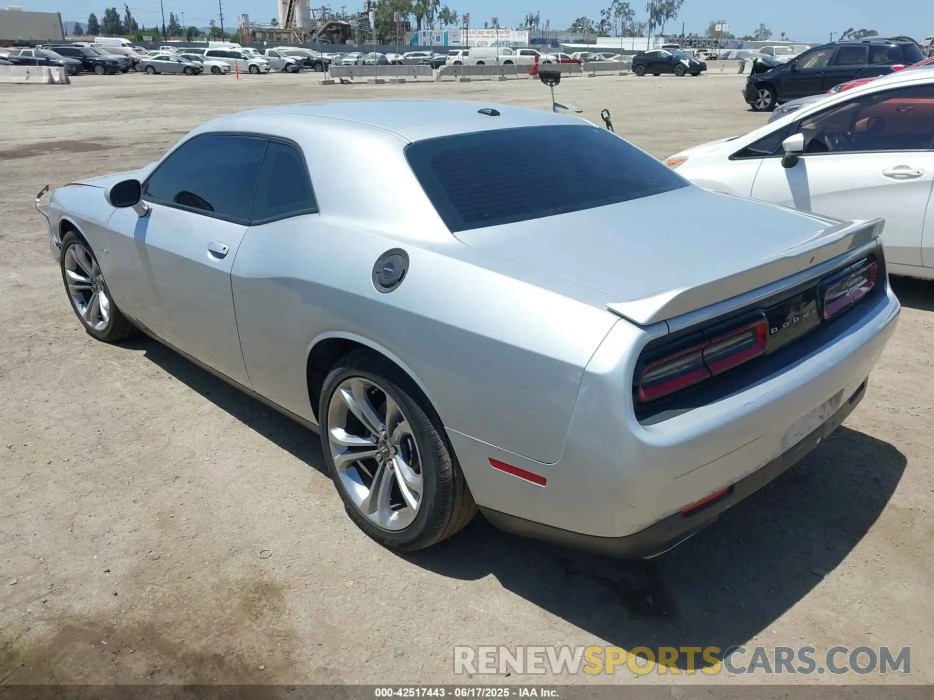 3 Photograph of a damaged car 2C3CDZBT0MH546803 DODGE CHALLENGER 2021