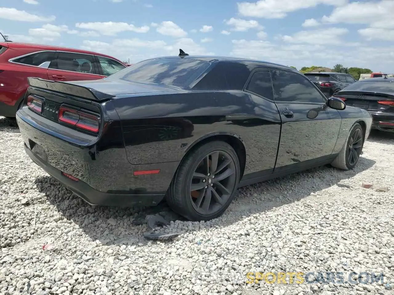 3 Photograph of a damaged car 2C3CDZBT0MH572432 DODGE CHALLENGER 2021