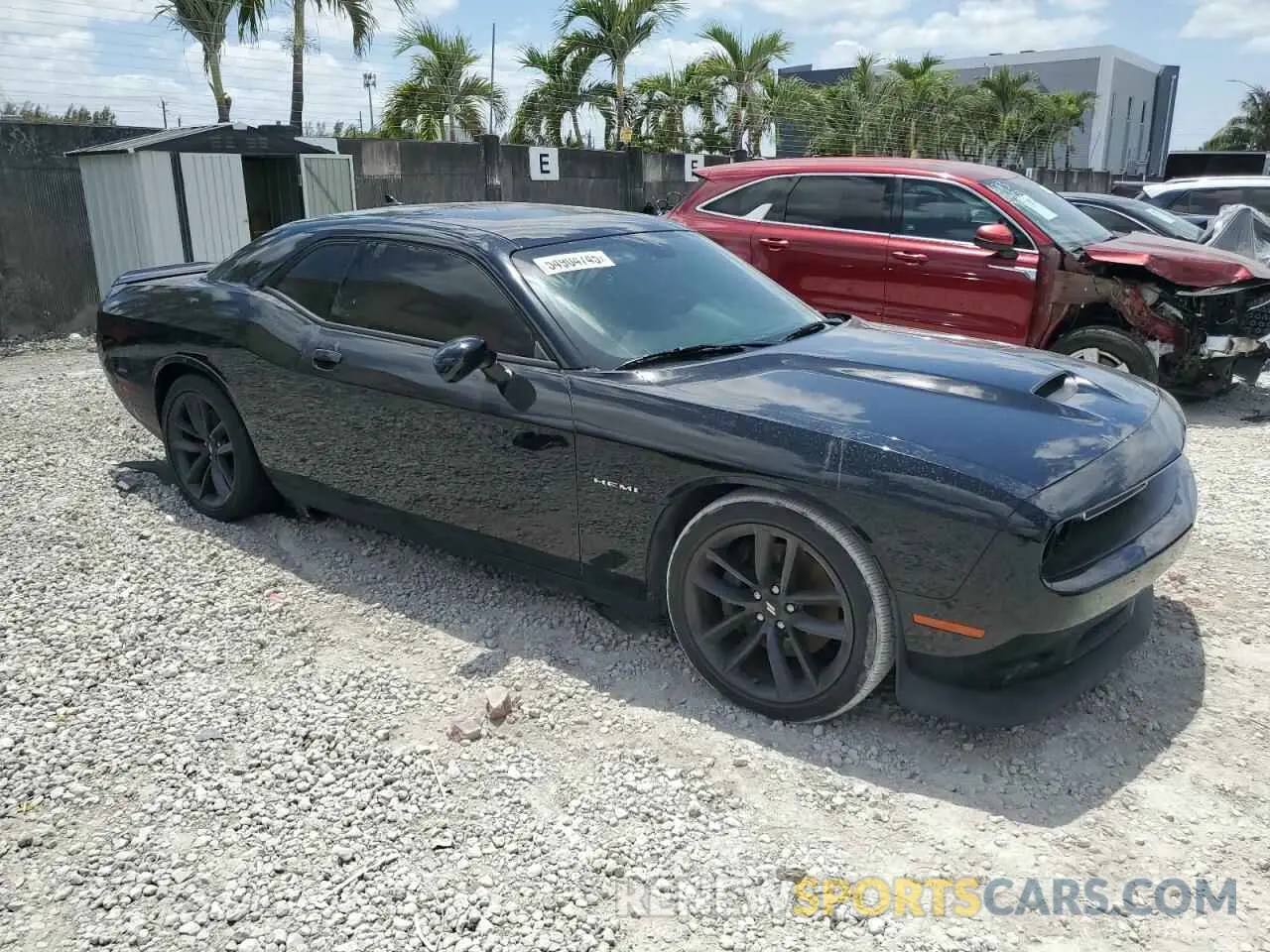 4 Photograph of a damaged car 2C3CDZBT0MH572432 DODGE CHALLENGER 2021