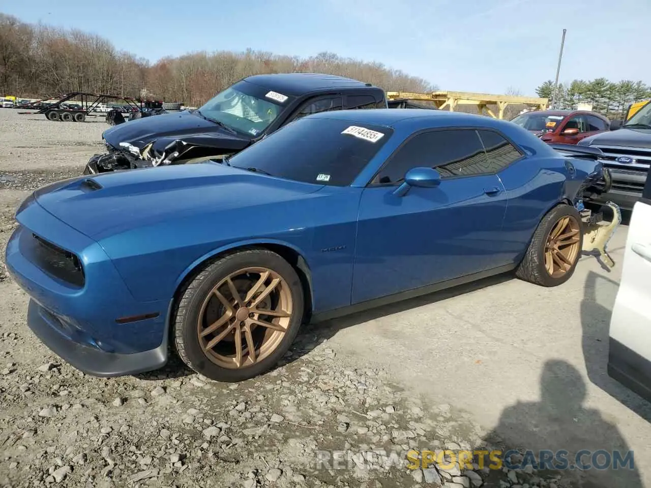 1 Photograph of a damaged car 2C3CDZBT0MH651857 DODGE CHALLENGER 2021