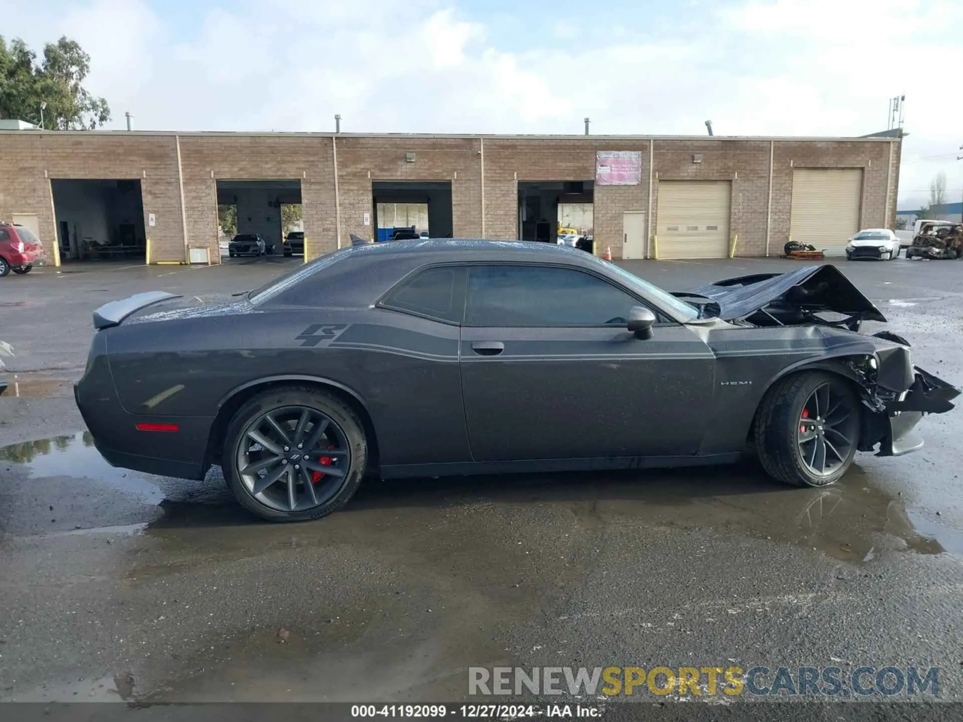 13 Photograph of a damaged car 2C3CDZBT1MH560306 DODGE CHALLENGER 2021