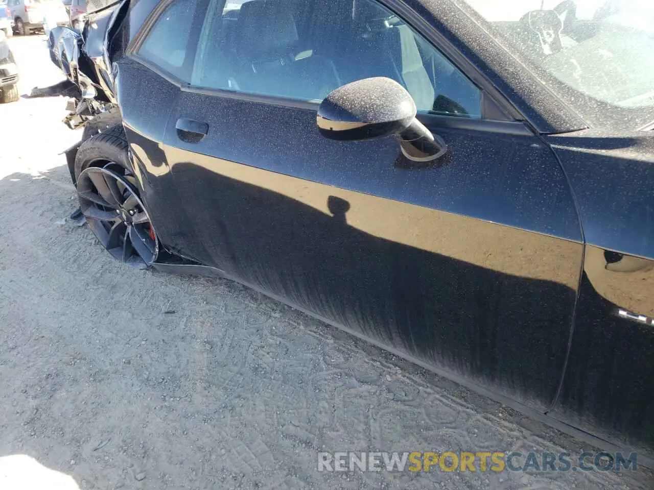 10 Photograph of a damaged car 2C3CDZBT1MH673947 DODGE CHALLENGER 2021