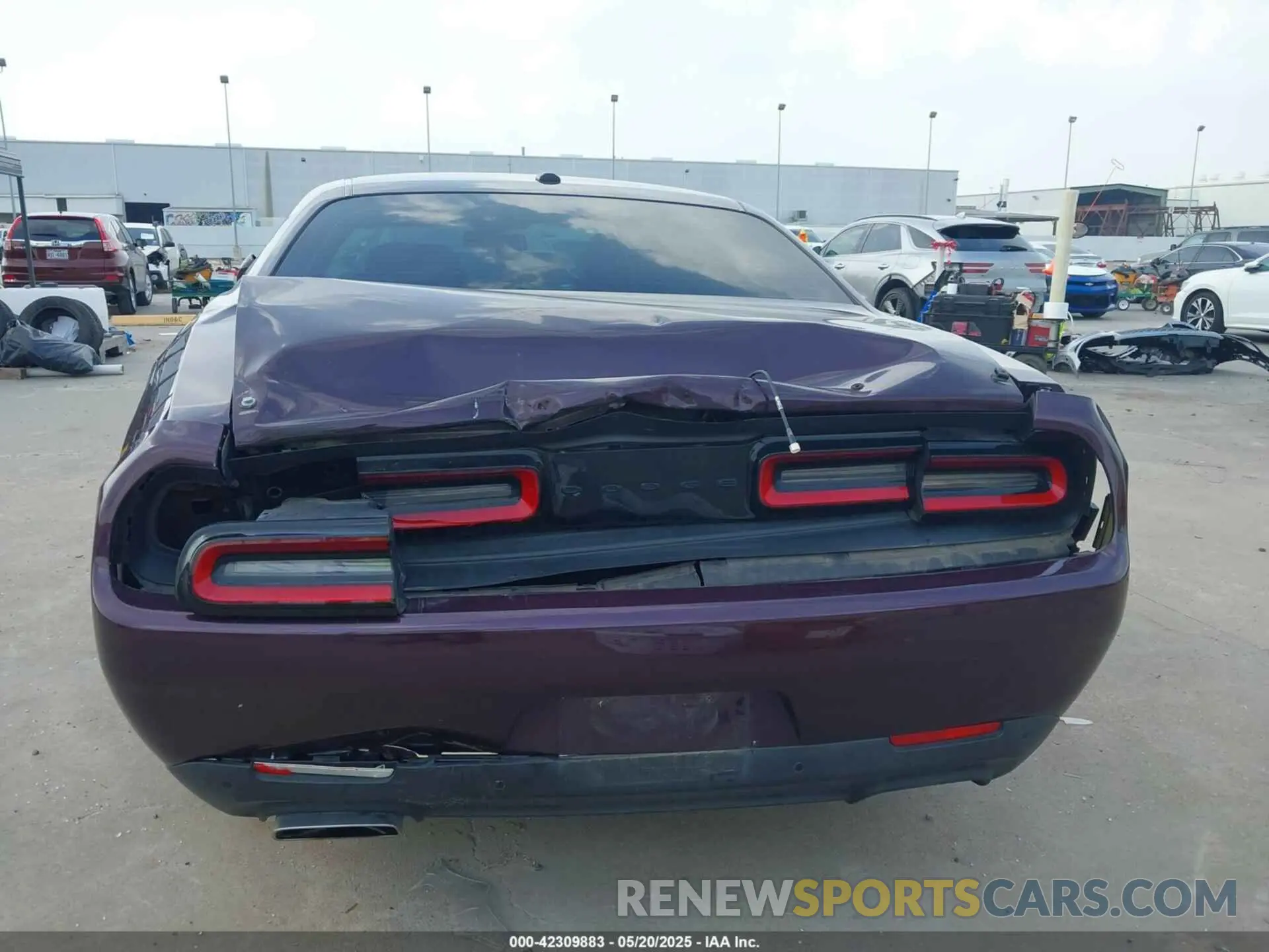 16 Photograph of a damaged car 2C3CDZBT2MH572917 DODGE CHALLENGER 2021